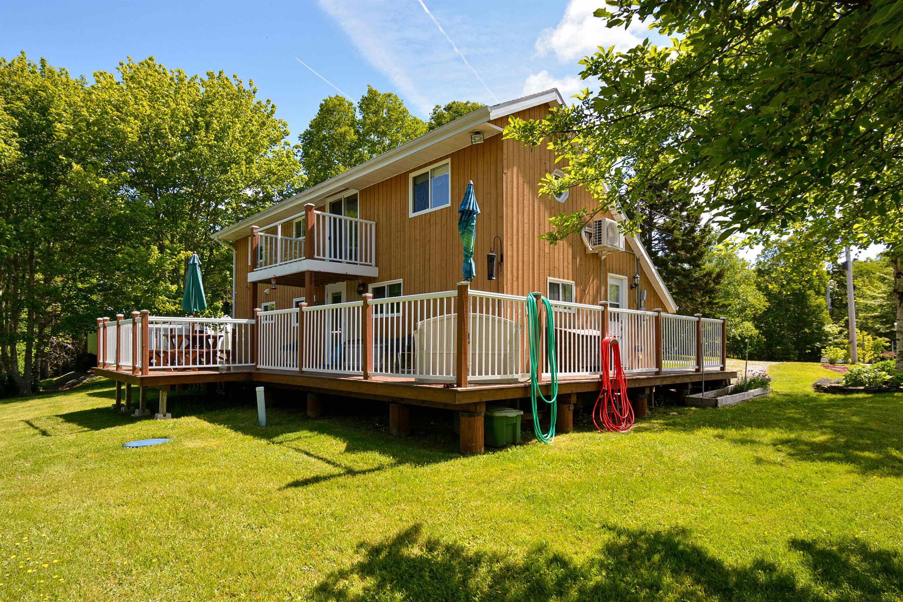 $549,000.00: 11217 Kempt Head Road, Boularderie Centre