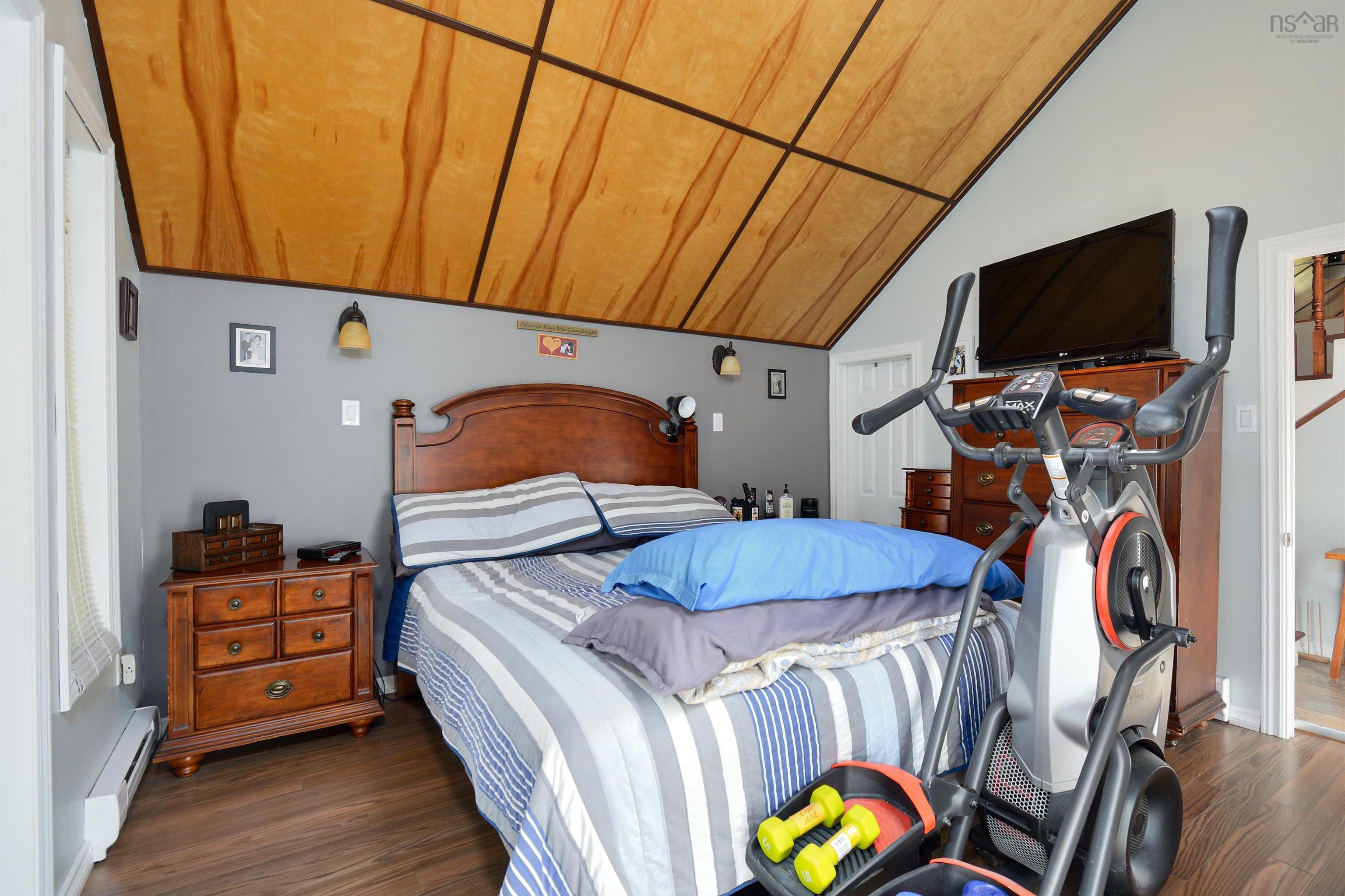 $549,000.00: 11217 Kempt Head Road, Boularderie Centre