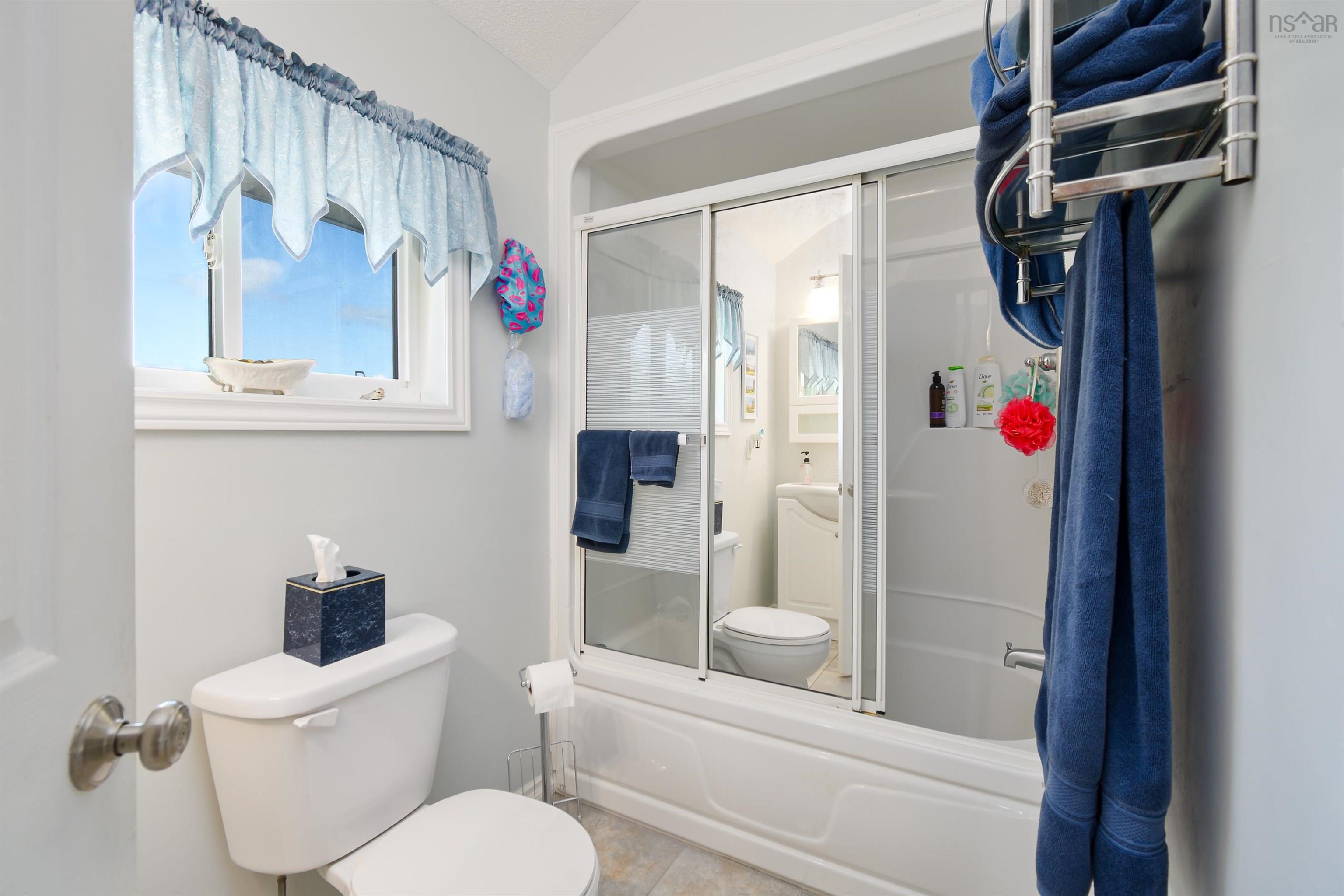 $549,000.00: 11217 Kempt Head Road, Boularderie Centre