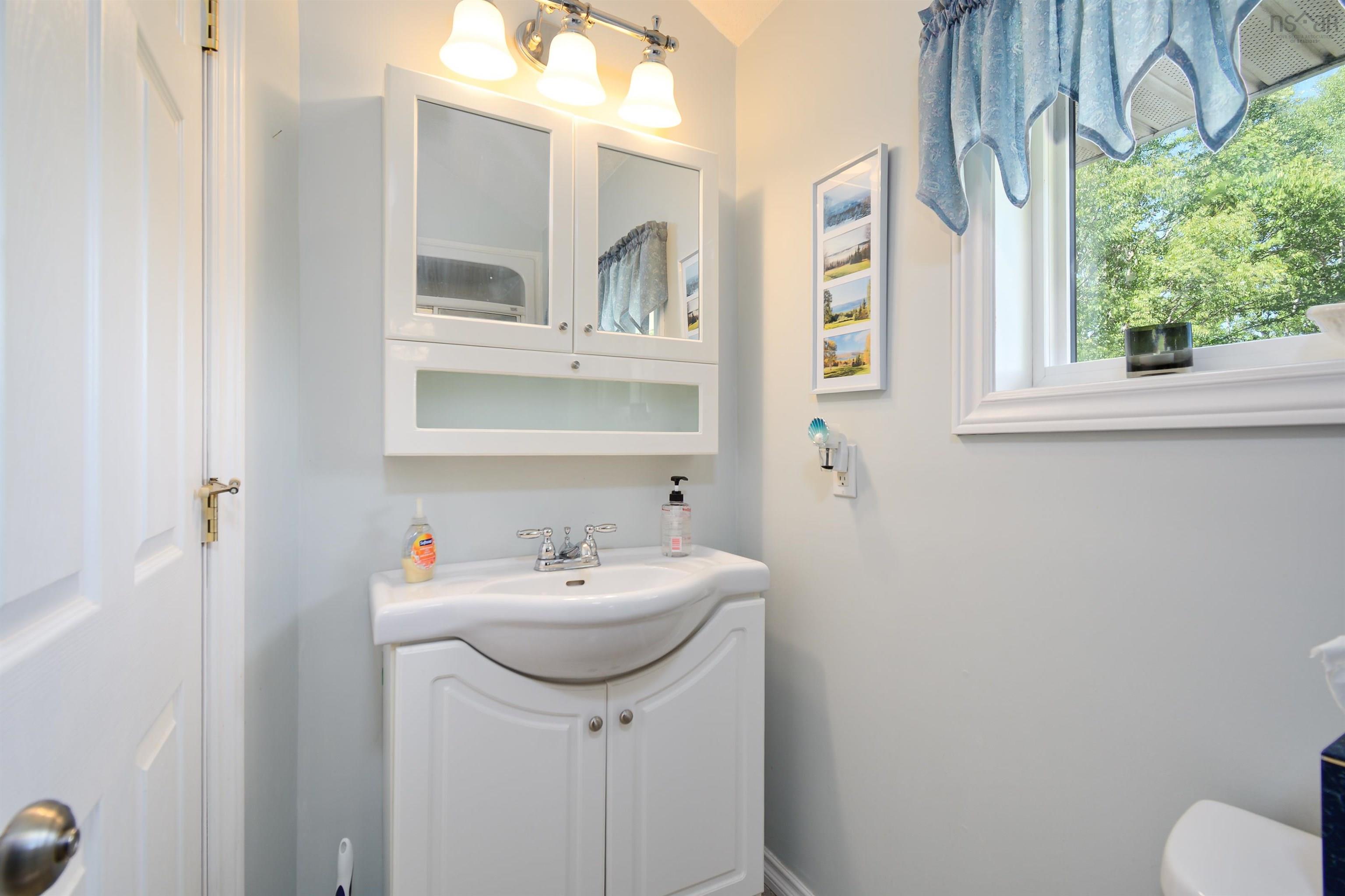 $549,000.00: 11217 Kempt Head Road, Boularderie Centre