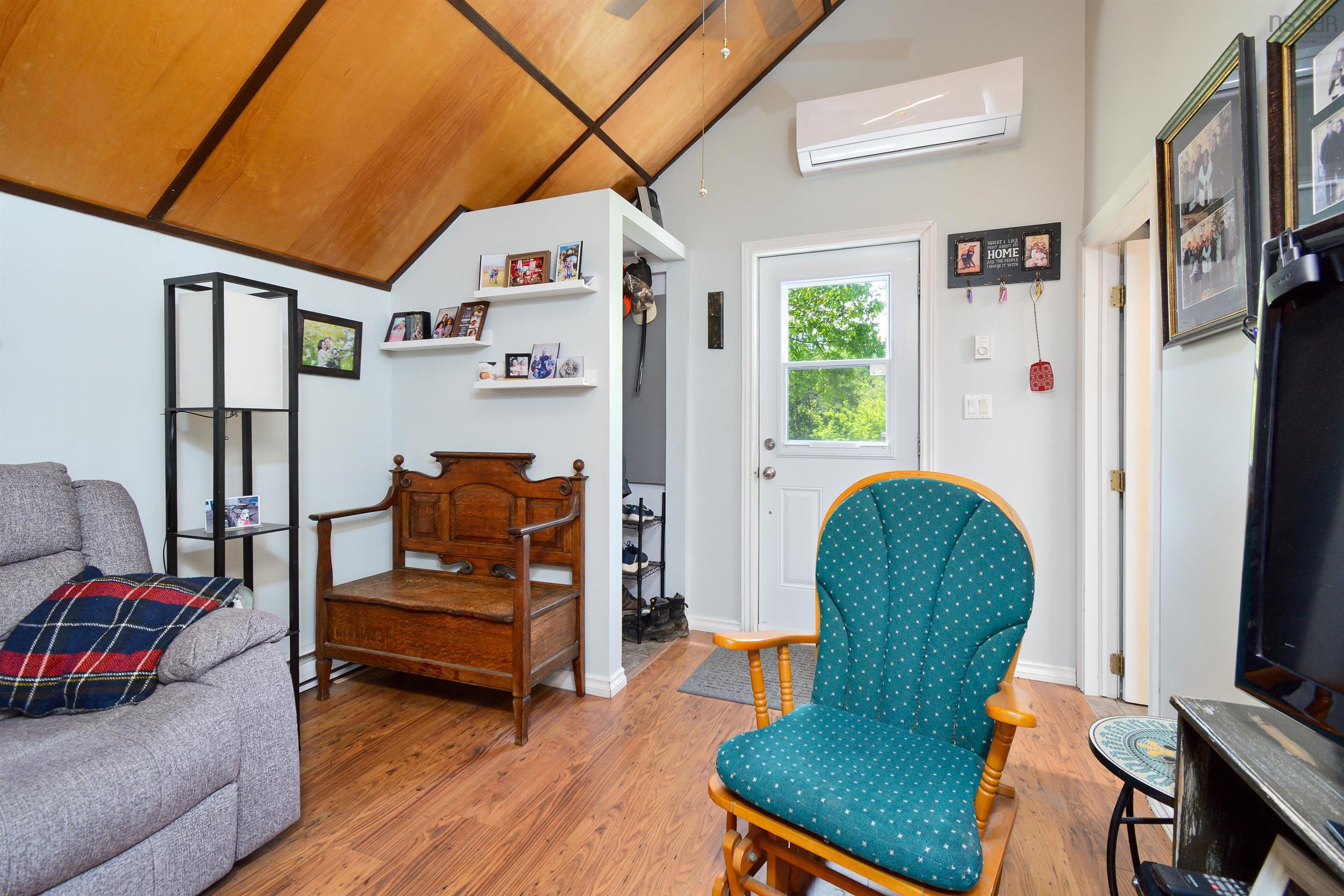 $549,000.00: 11217 Kempt Head Road, Boularderie Centre