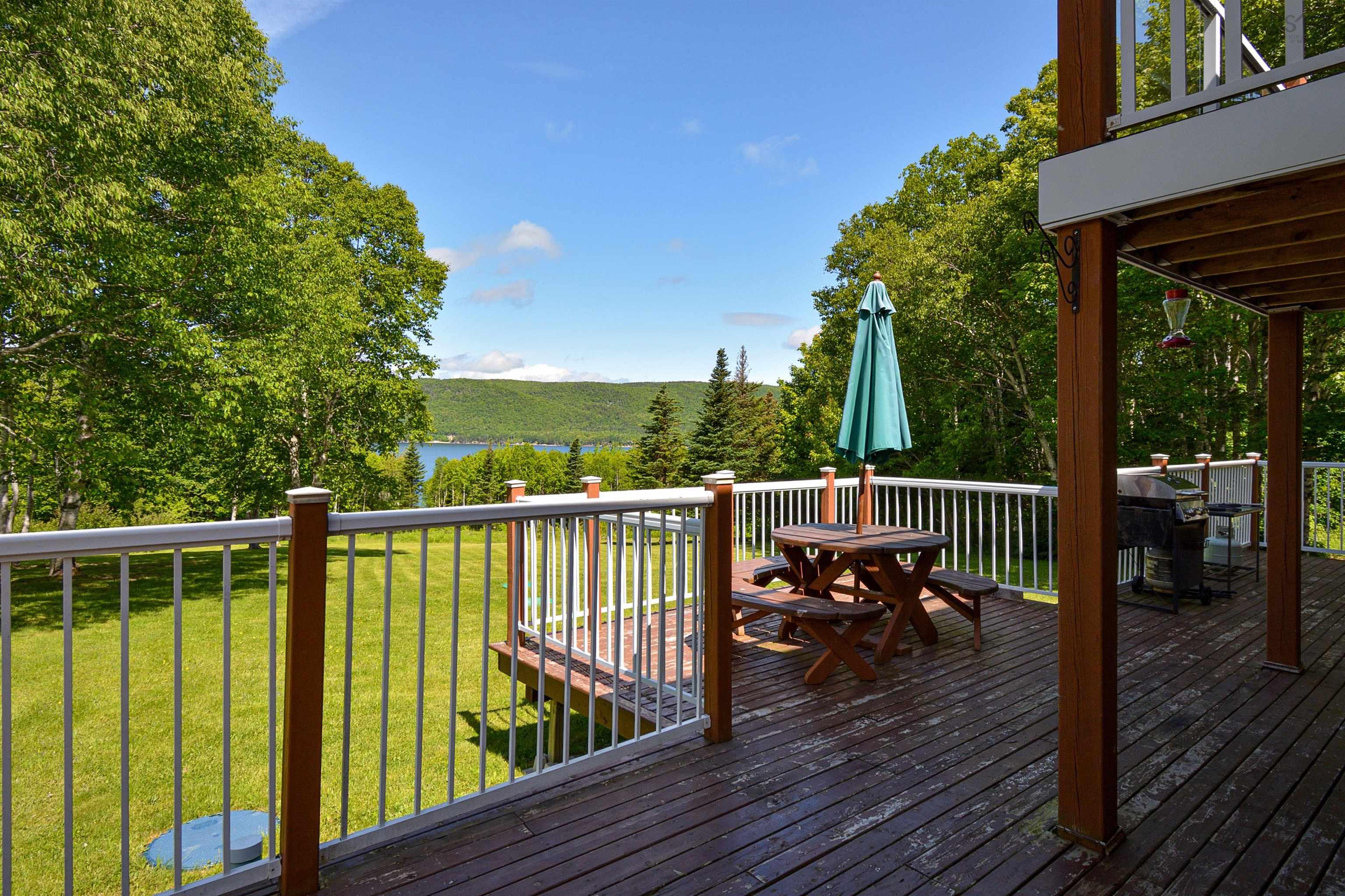 $549,000.00: 11217 Kempt Head Road, Boularderie Centre