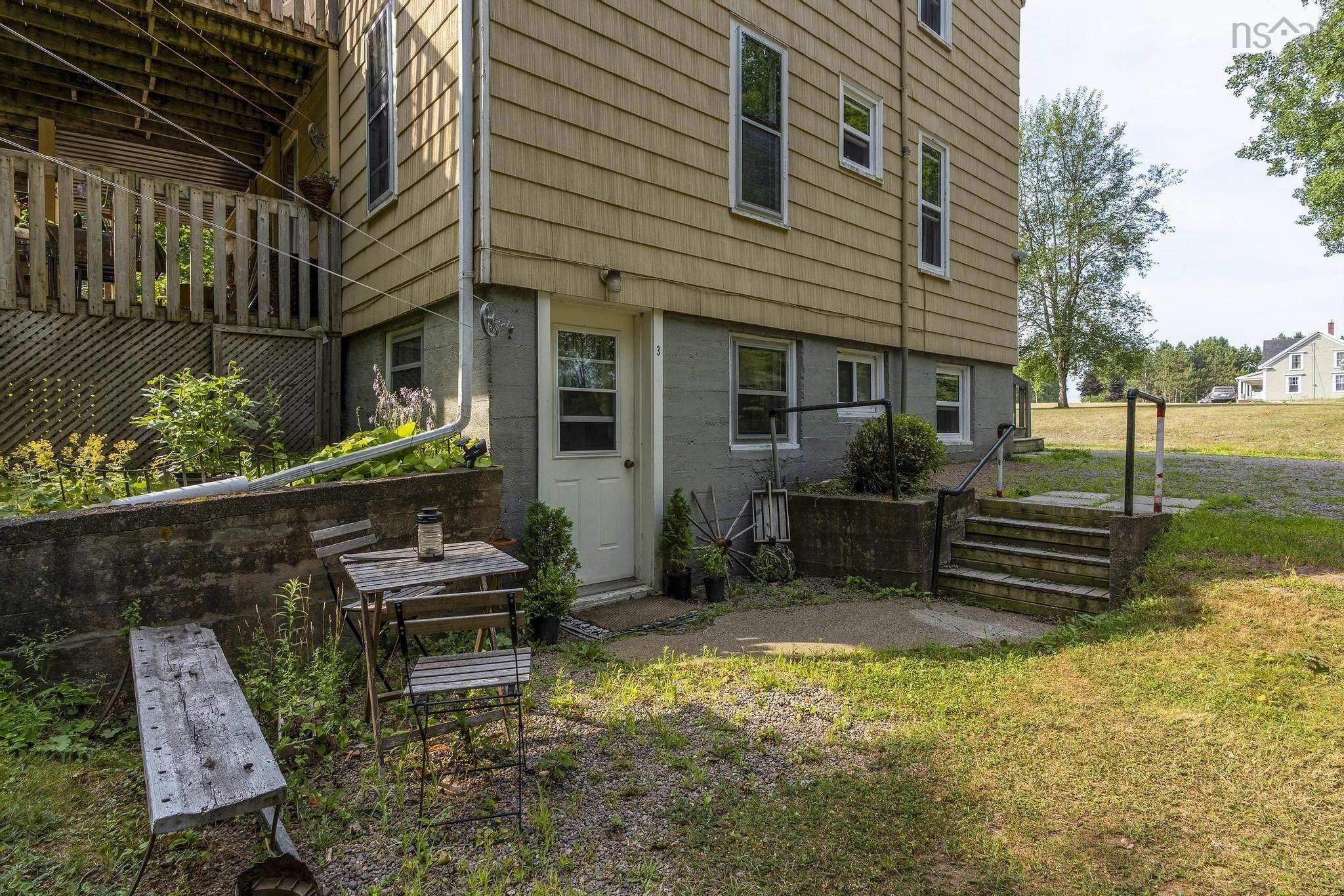 $365,000.00: 12787 Highway 1, Brickton