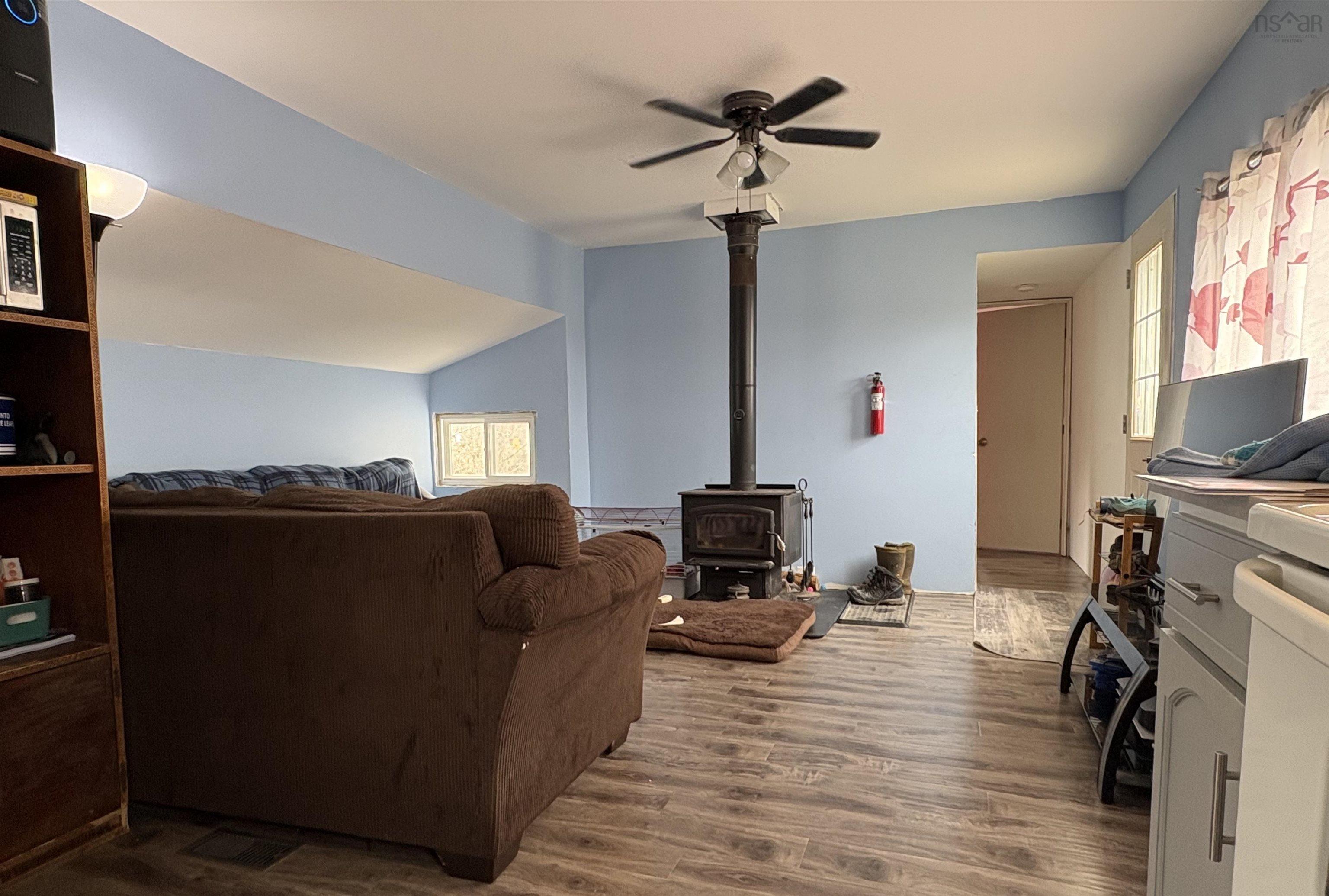 $149,900.00: 203 Lake Egmont Road, Lake Egmont