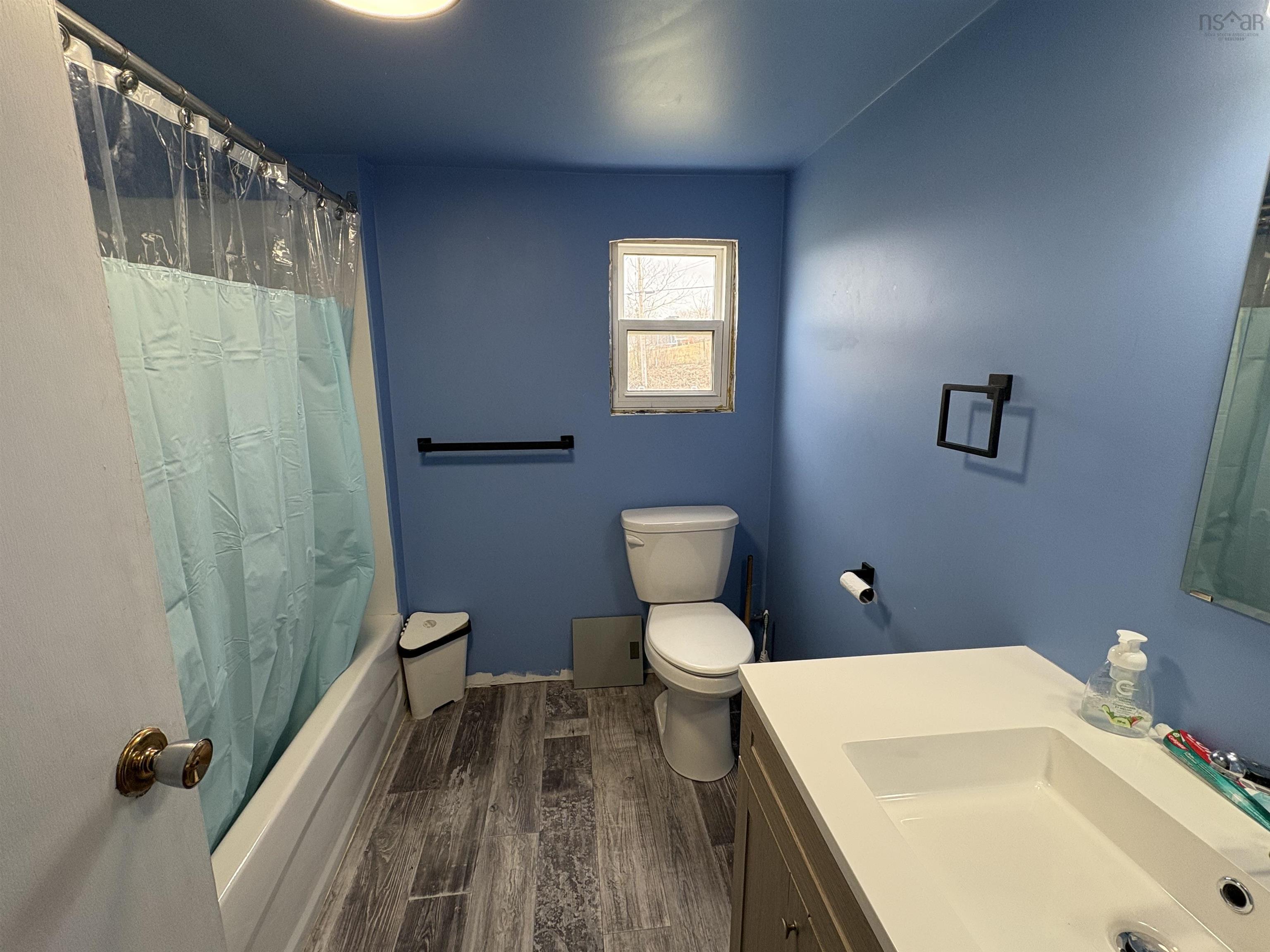 $149,900.00: 203 Lake Egmont Road, Lake Egmont