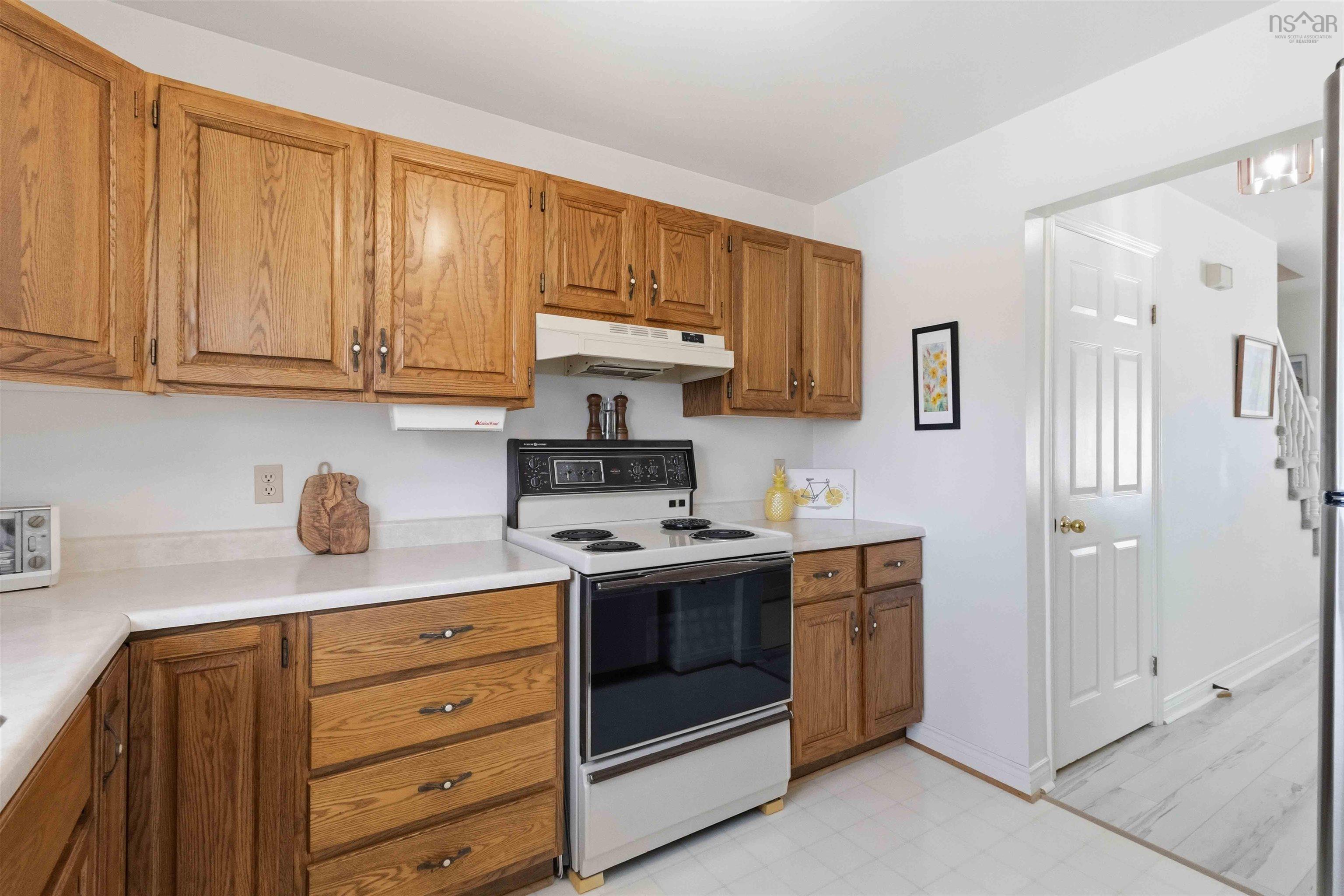 $469,000.00: 40 Attenborough Court, Halifax