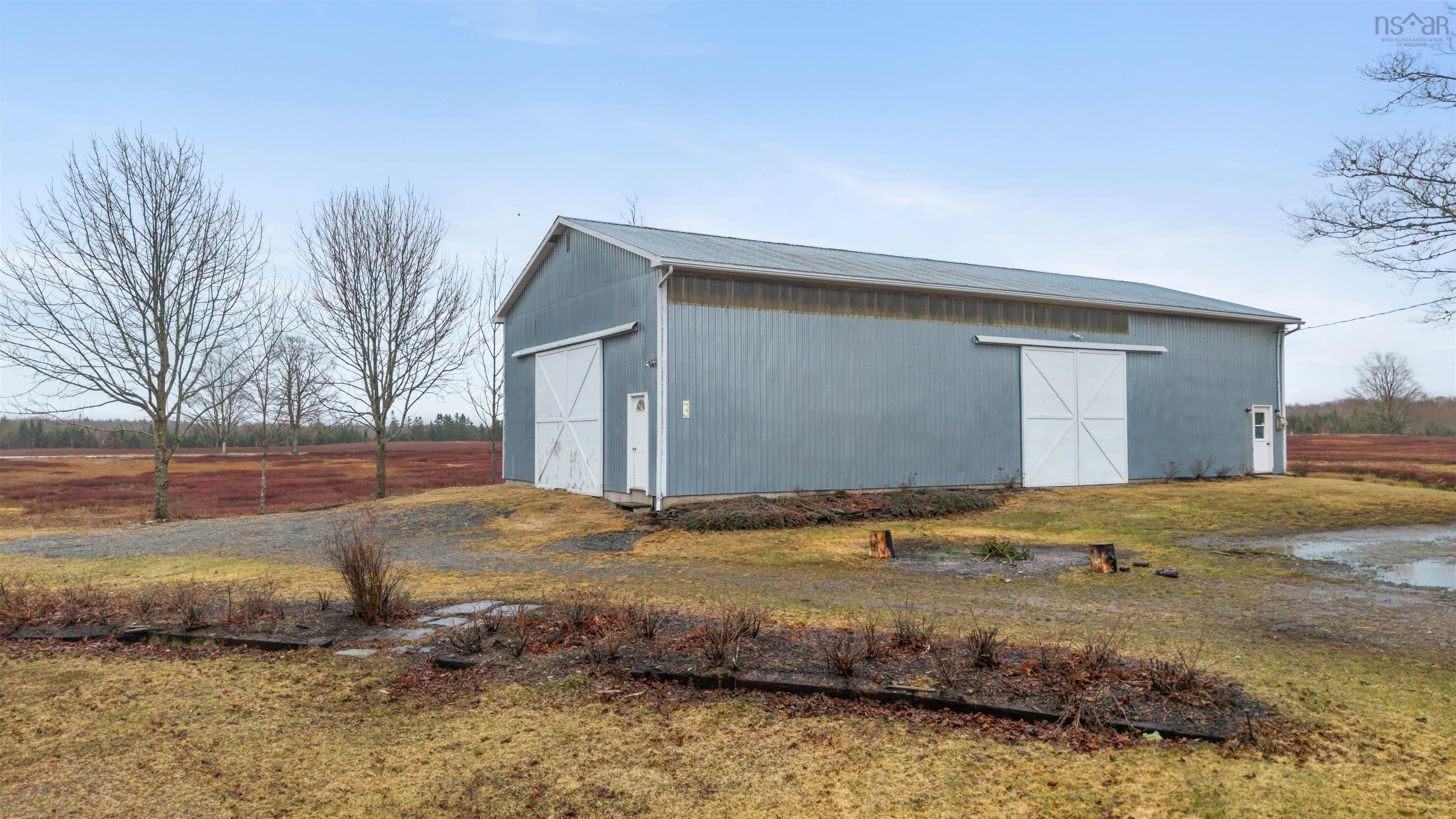 $575,000.00: 1311 Glenmore Road, Glenmore