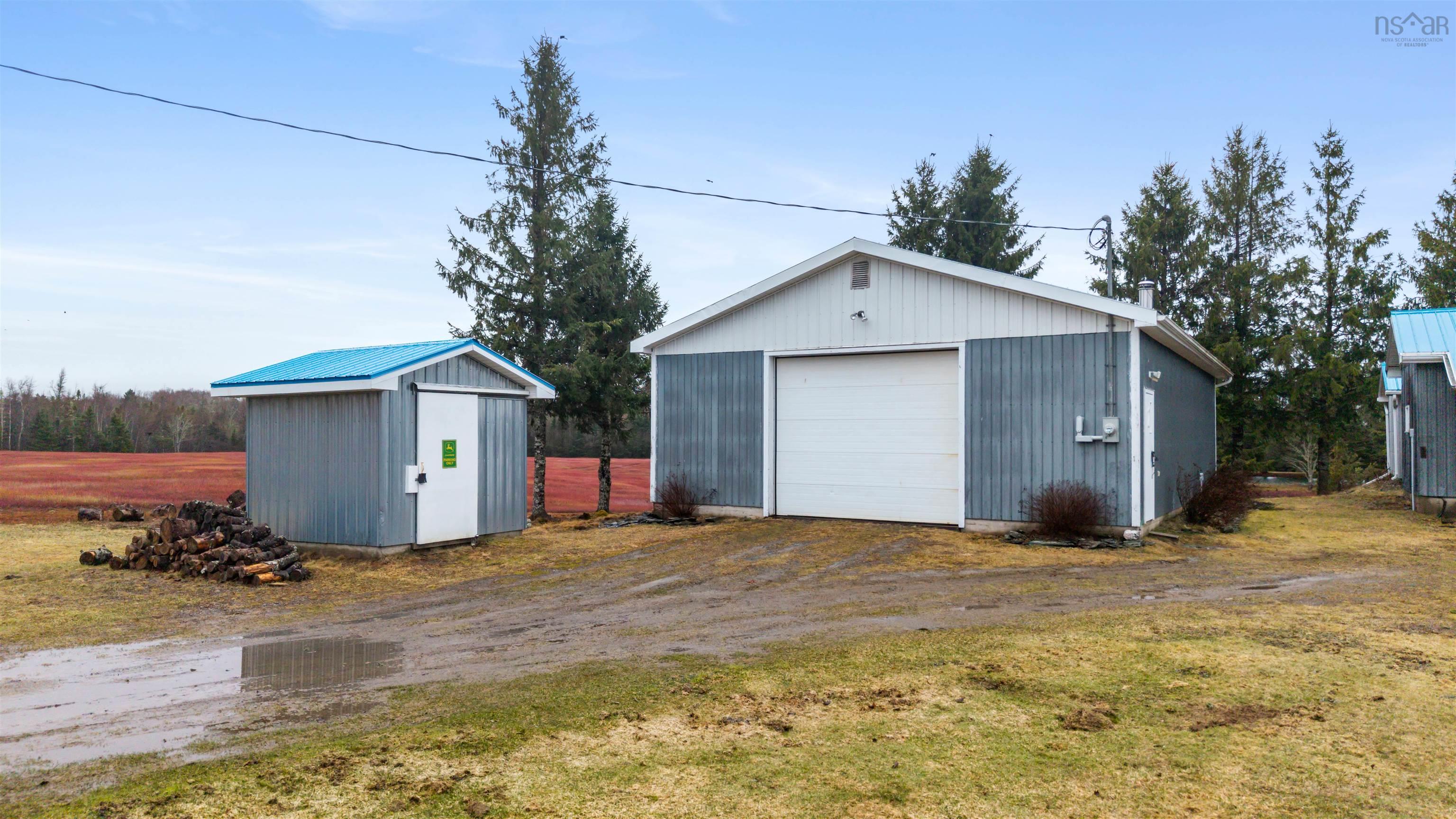 $575,000.00: 1311 Glenmore Road, Glenmore