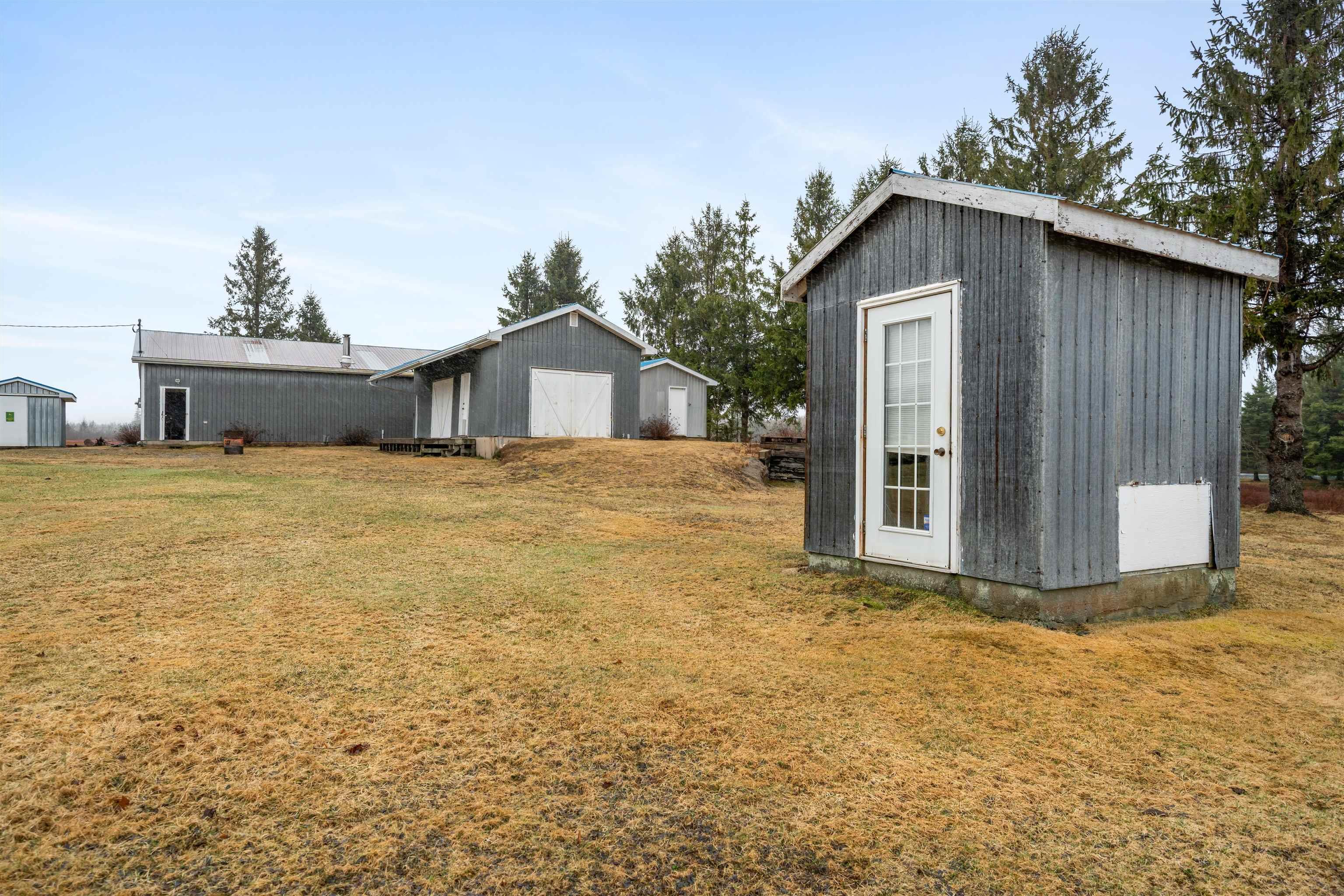 $575,000.00: 1311 Glenmore Road, Glenmore