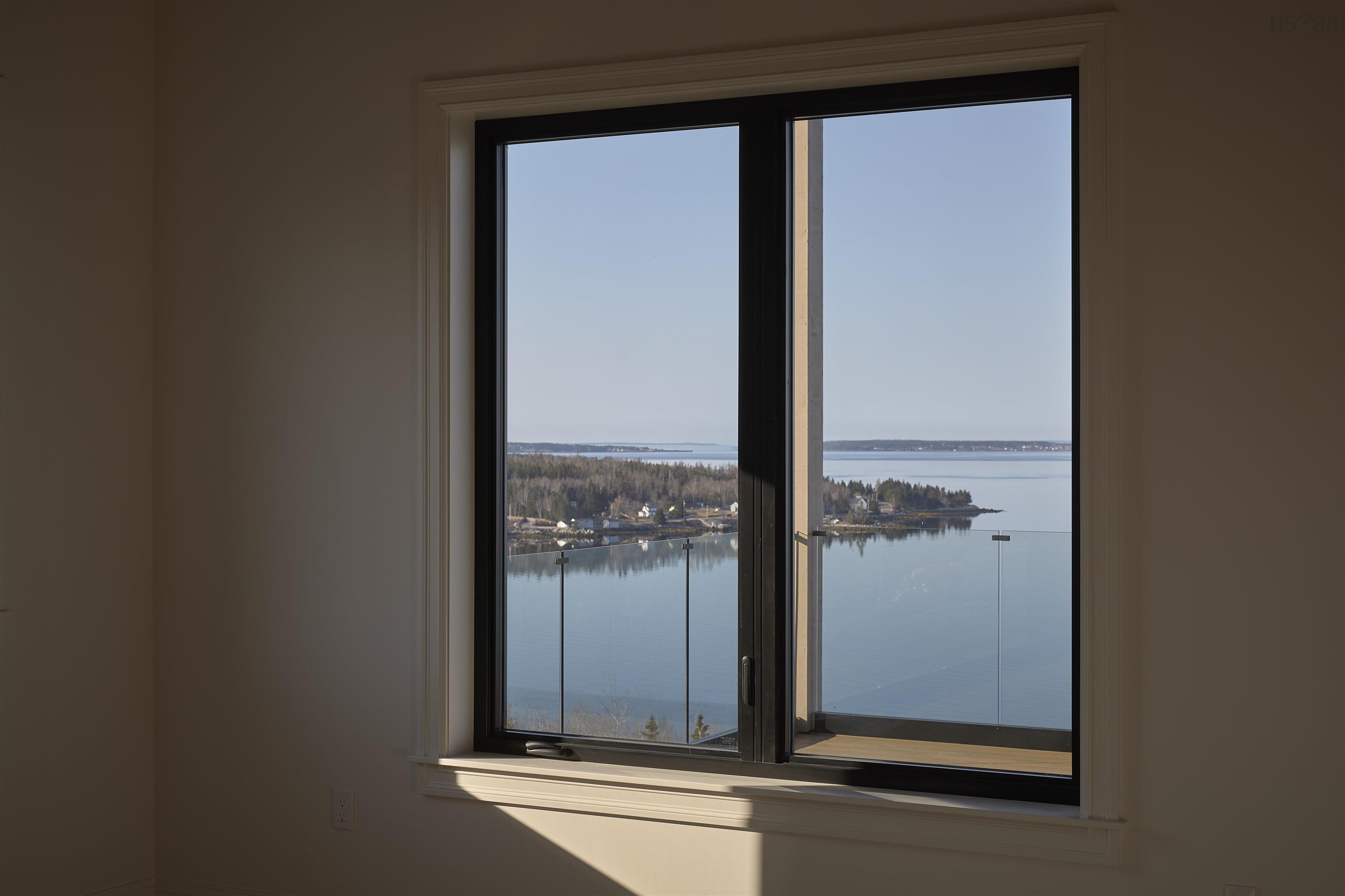 $2,474,000.00: 23 Anchors Way, East River Point