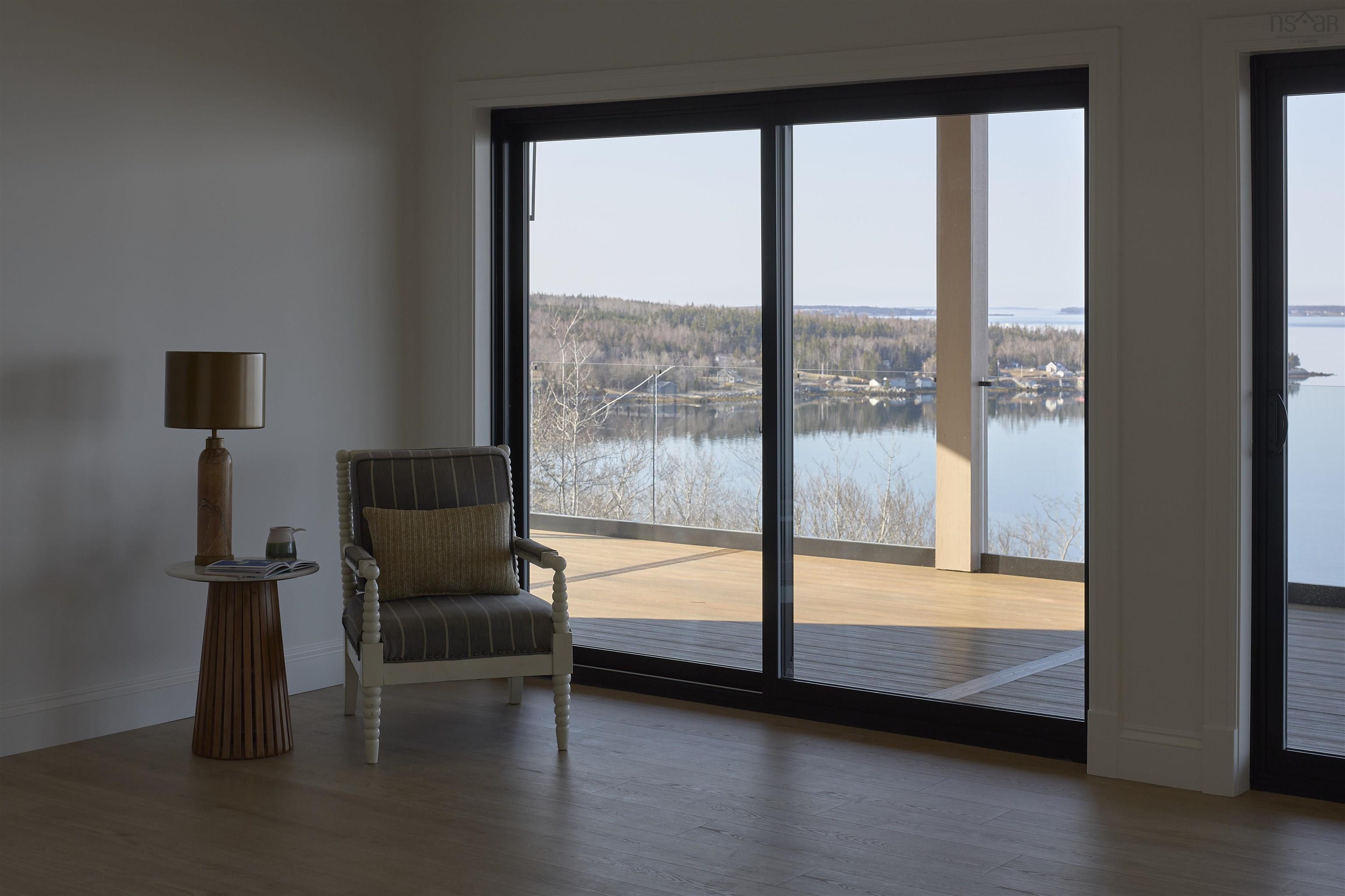 $2,474,000.00: 23 Anchors Way, East River Point