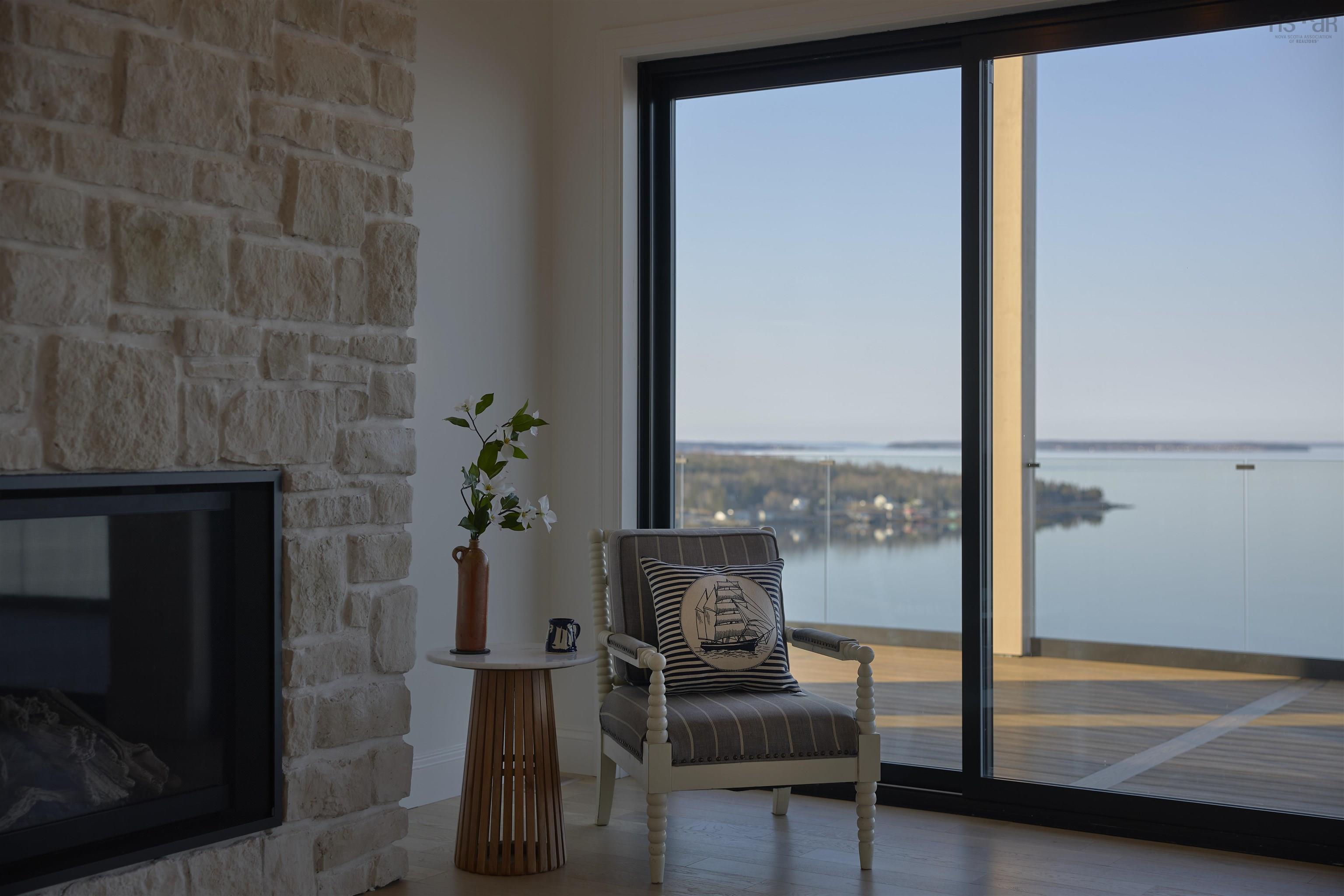 $2,474,000.00: 23 Anchors Way, East River Point