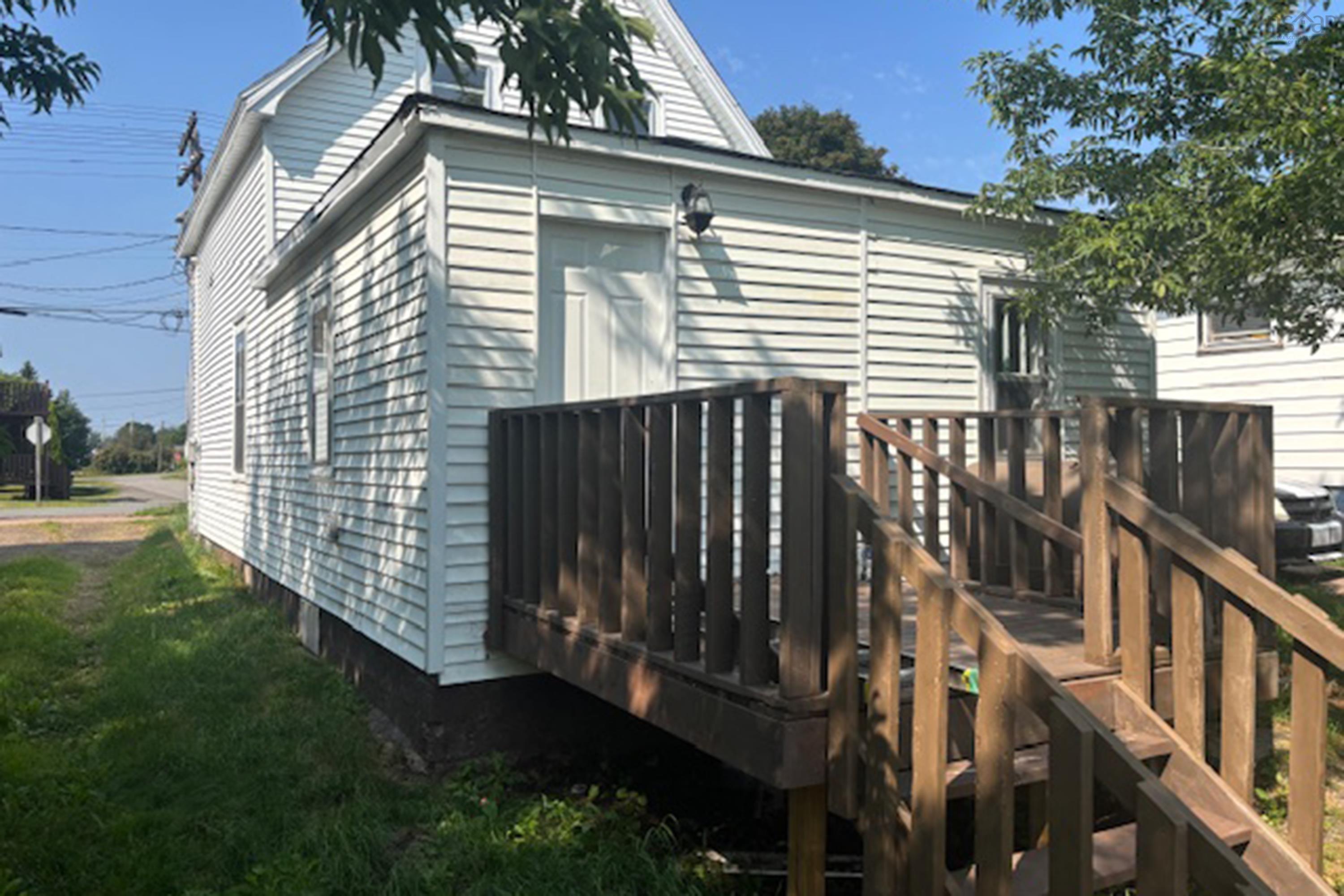 $139,900.00: 20 Park Street, Amherst