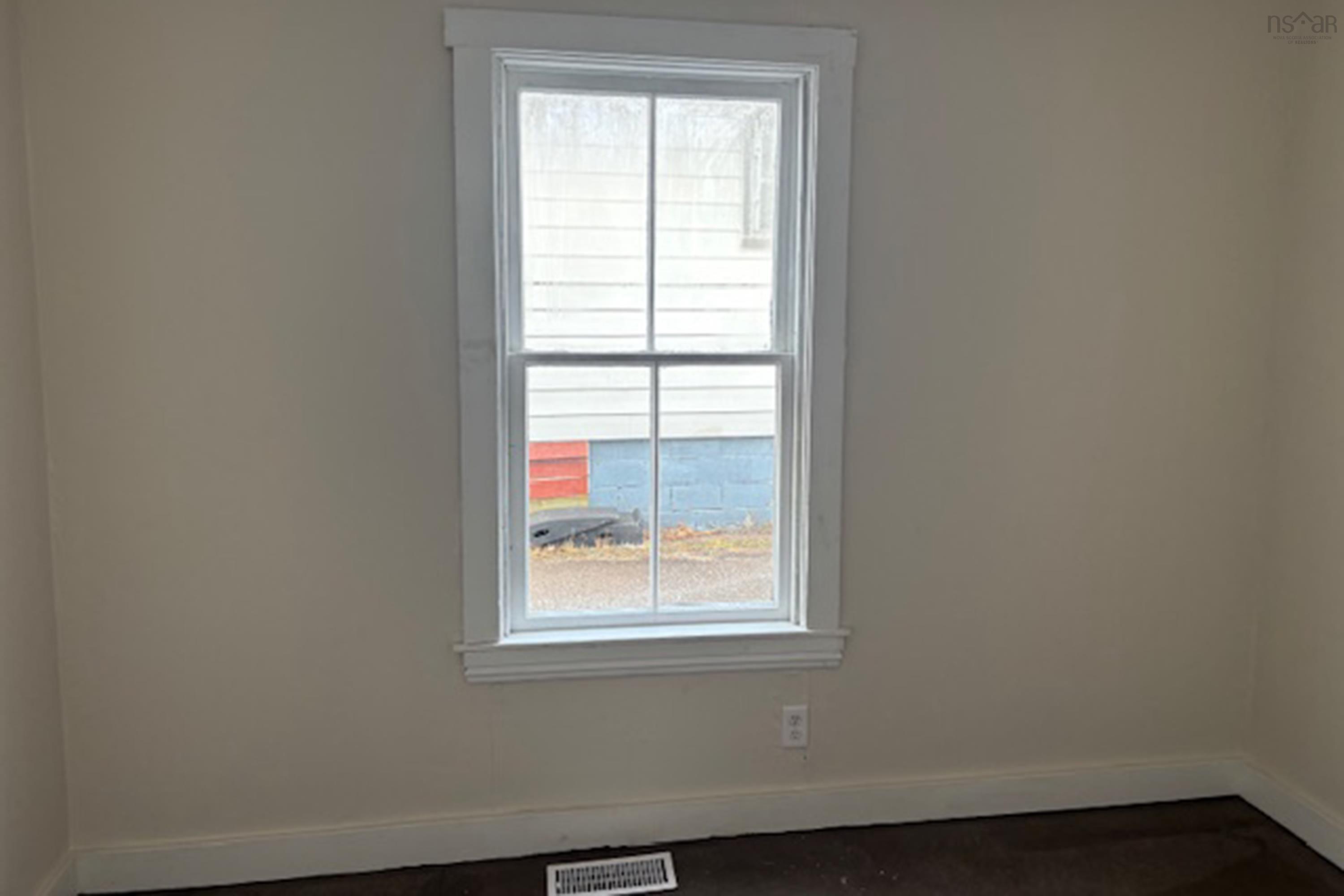 $139,900.00: 20 Park Street, Amherst
