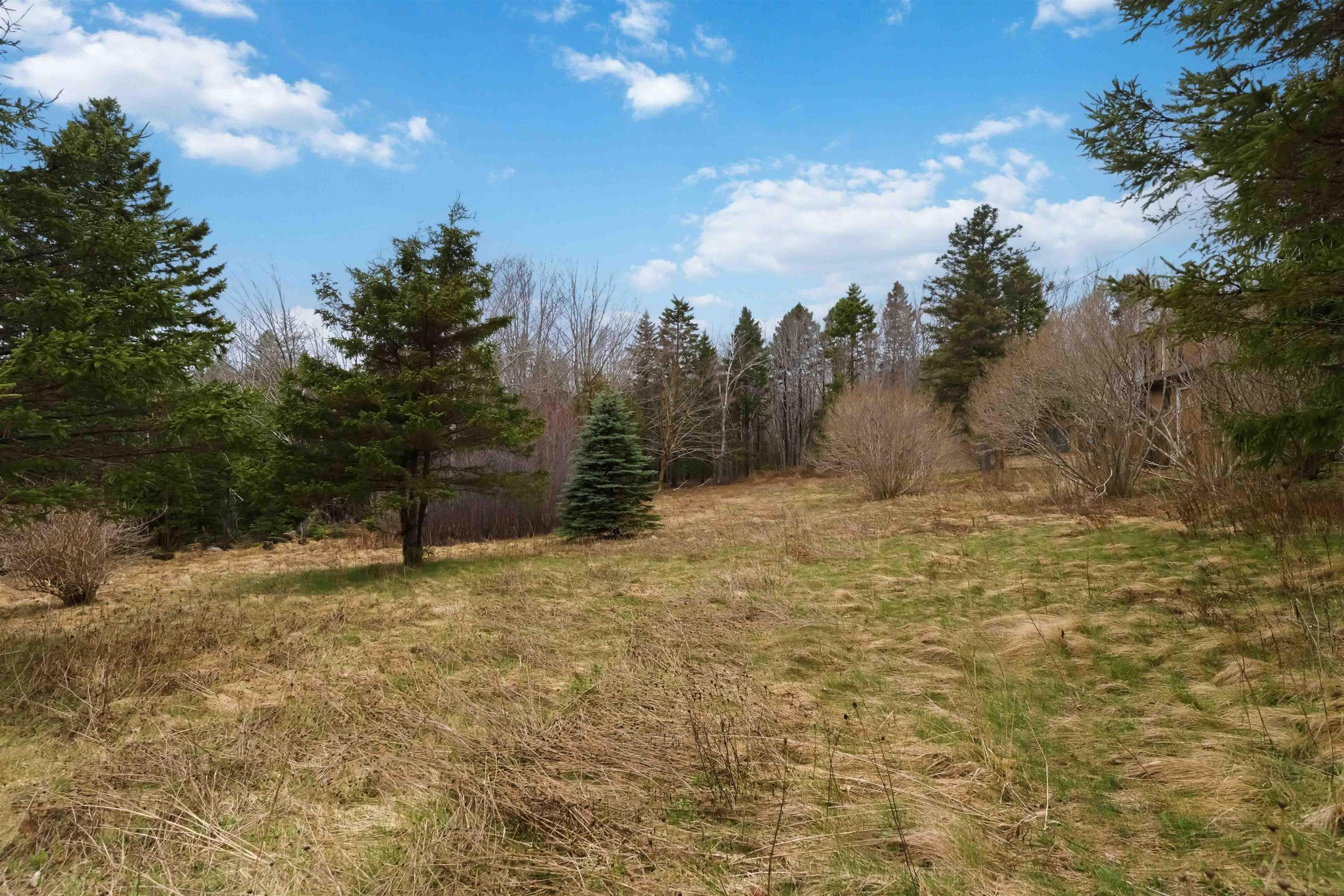 $399,900.00: 44 Bluenose Drive, Bay View