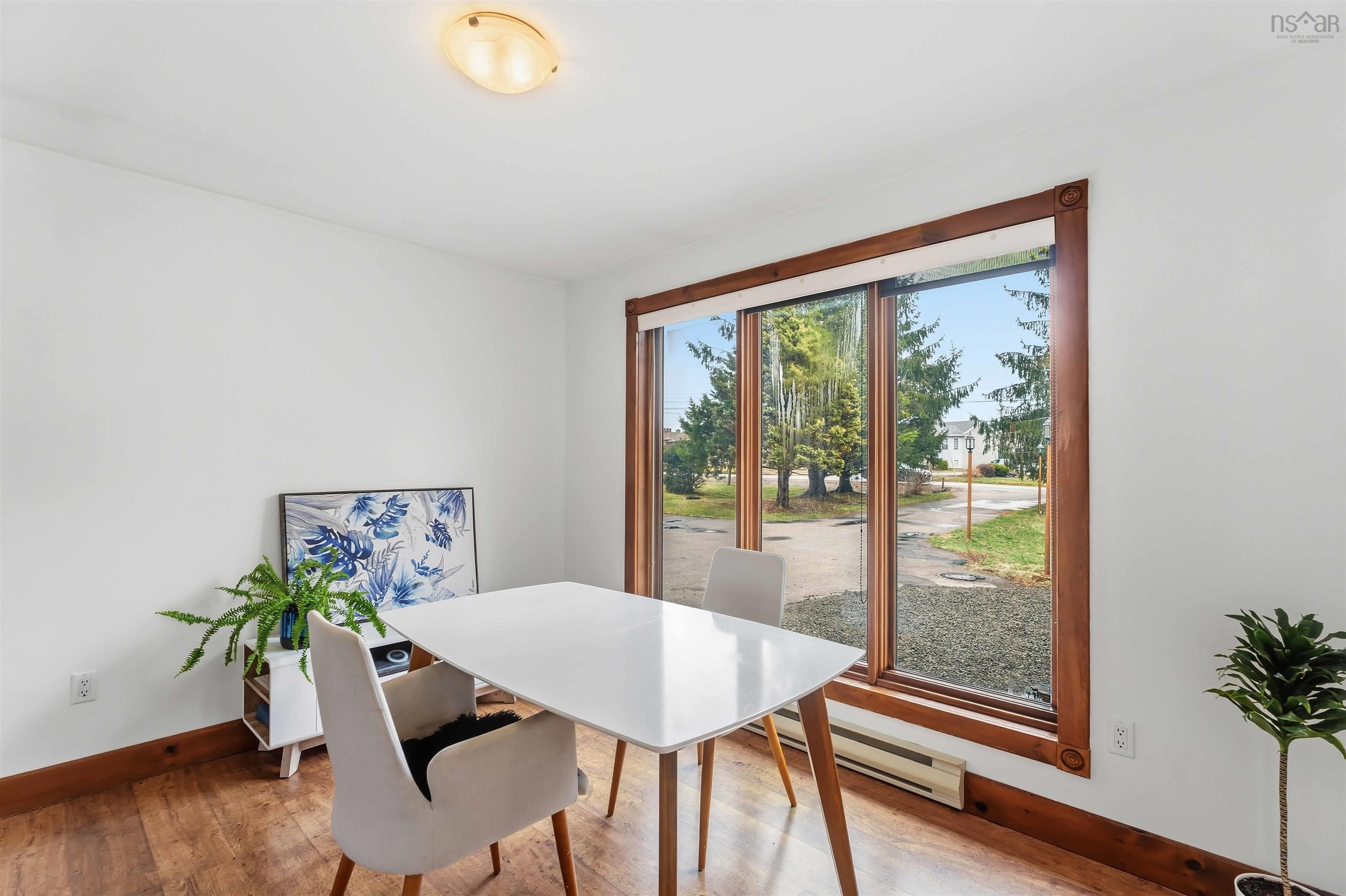$399,900.00: 44 Bluenose Drive, Bay View