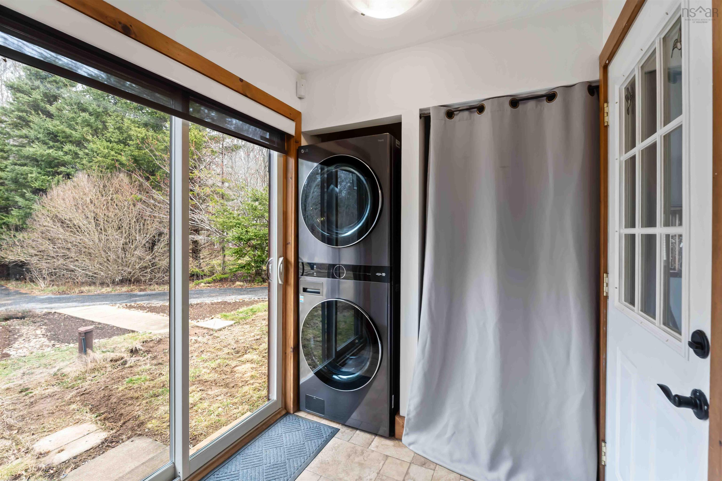 $399,900.00: 44 Bluenose Drive, Bay View