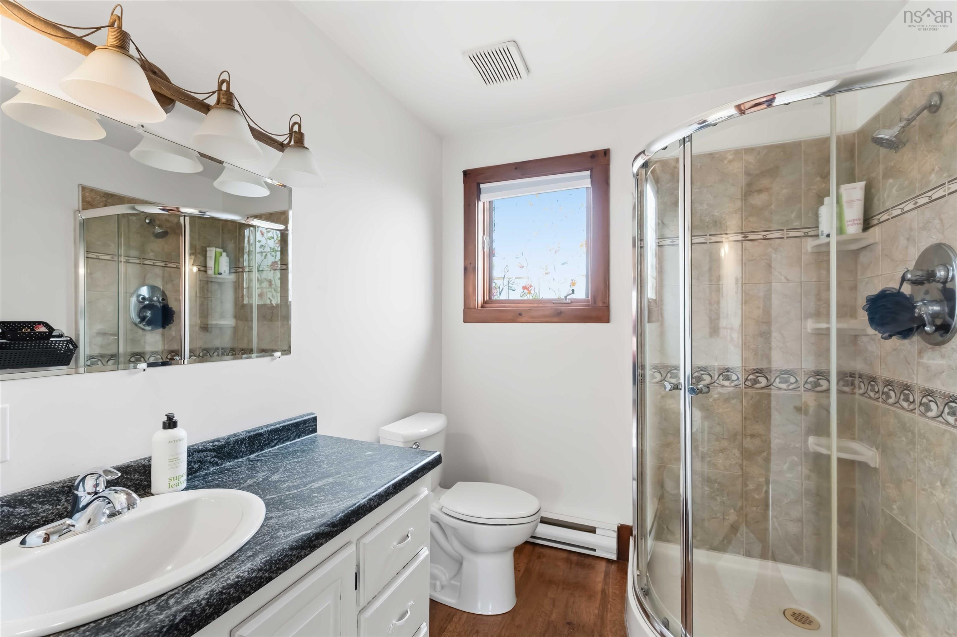 $399,900.00: 44 Bluenose Drive, Bay View