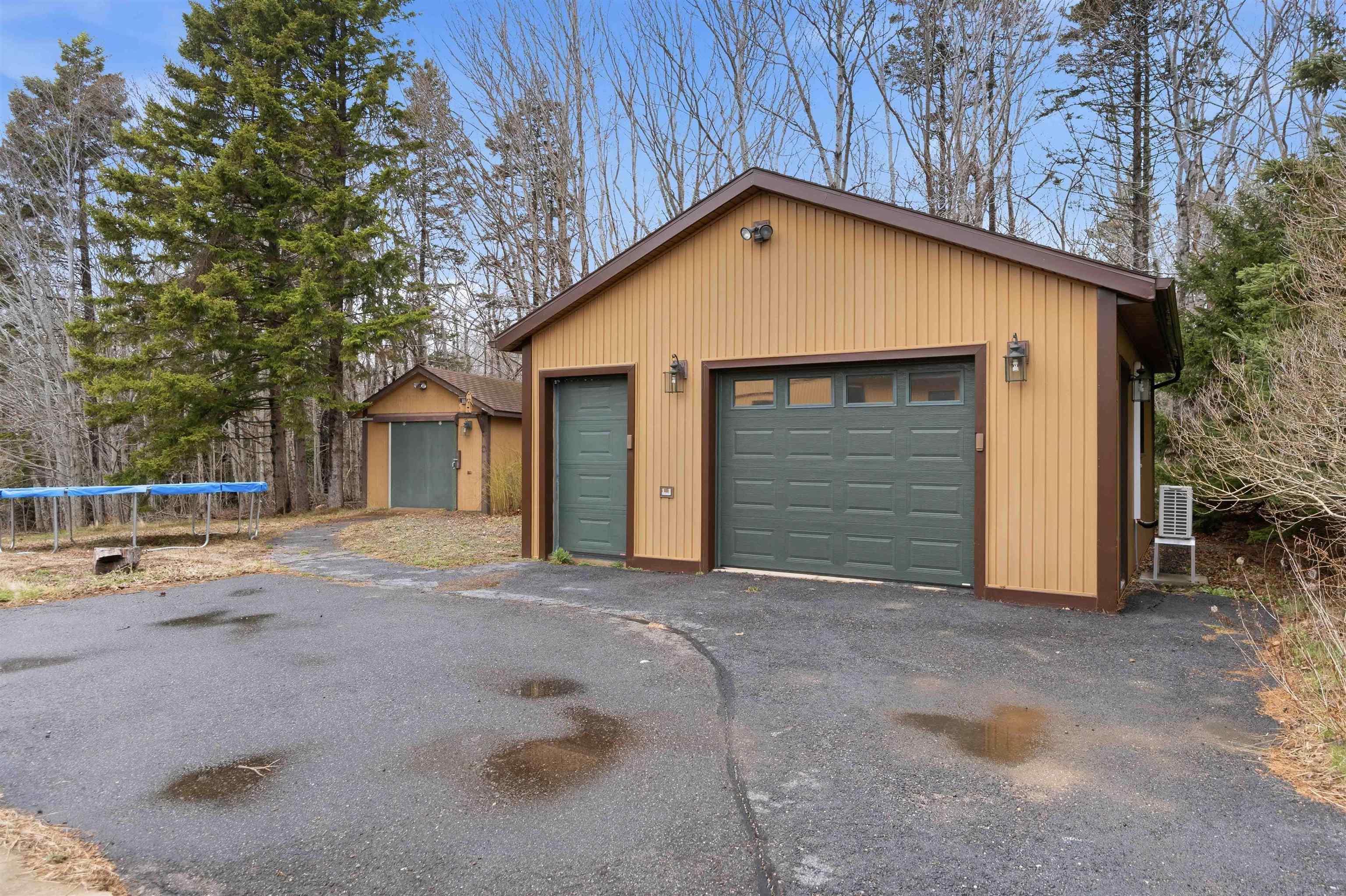 $399,900.00: 44 Bluenose Drive, Bay View