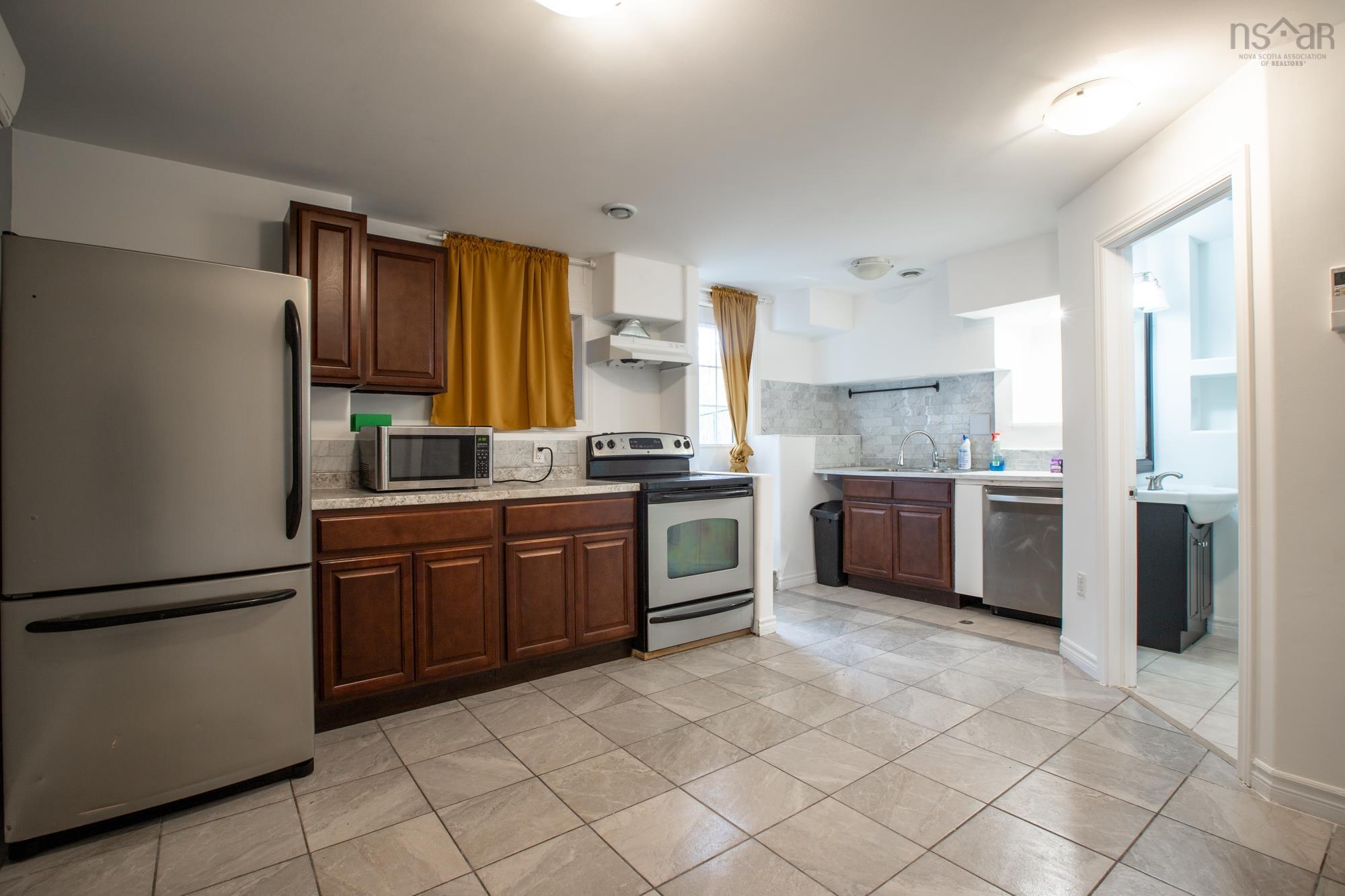 40 Roy Crescent, Bedford, NS (MLS 202608078)