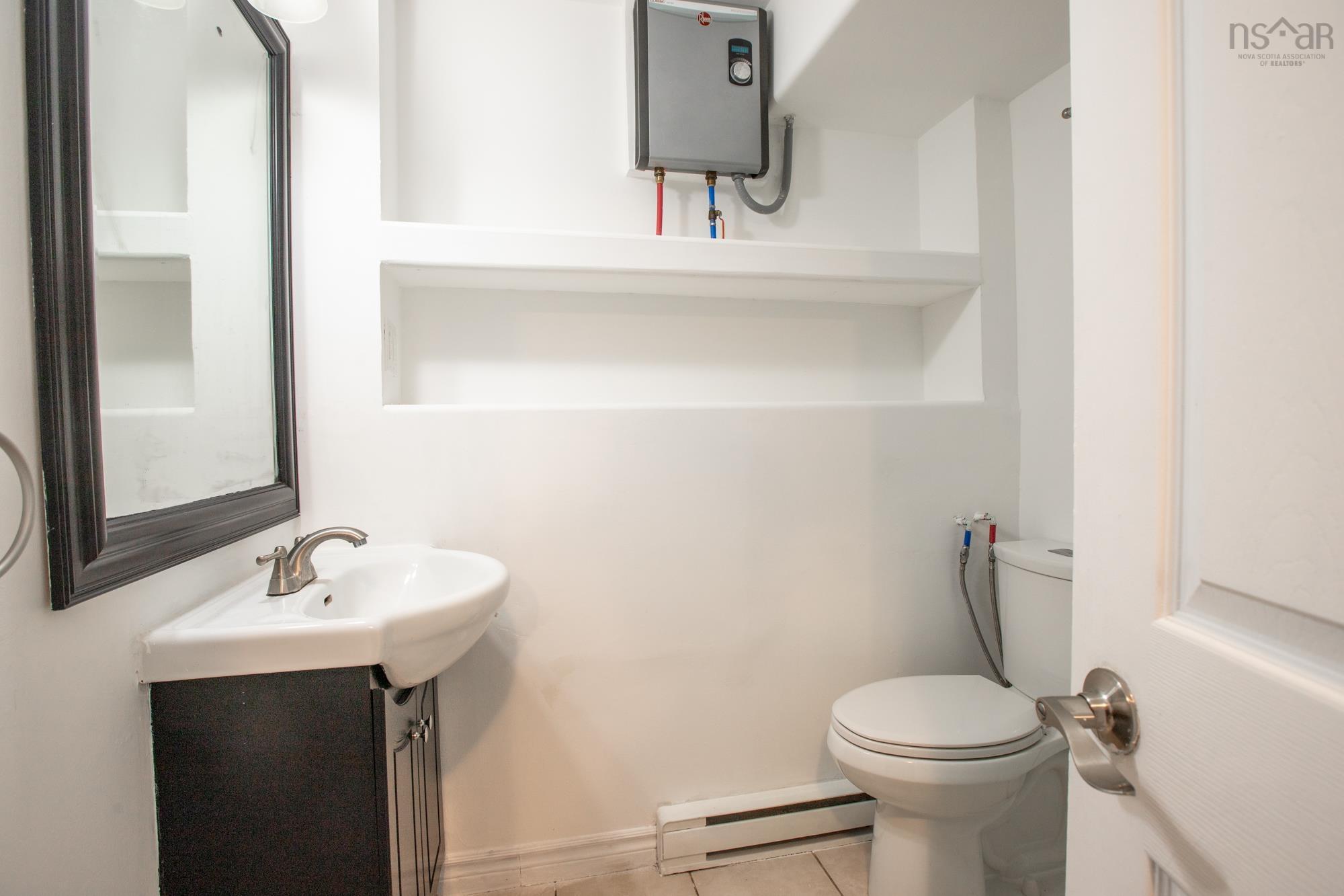 40 Roy Crescent, Bedford, NS (MLS 202608078)