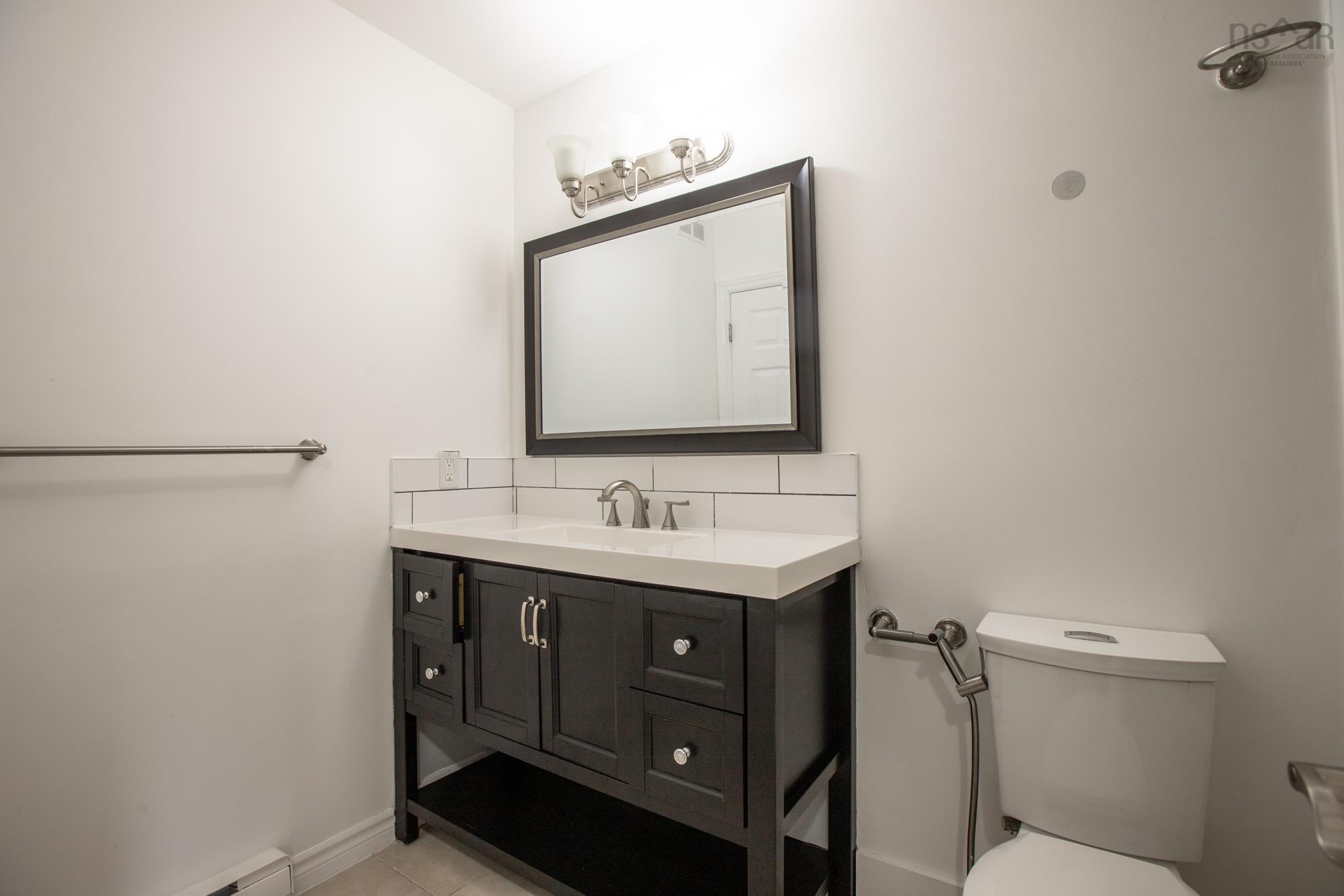 40 Roy Crescent, Bedford, NS (MLS 202608078)