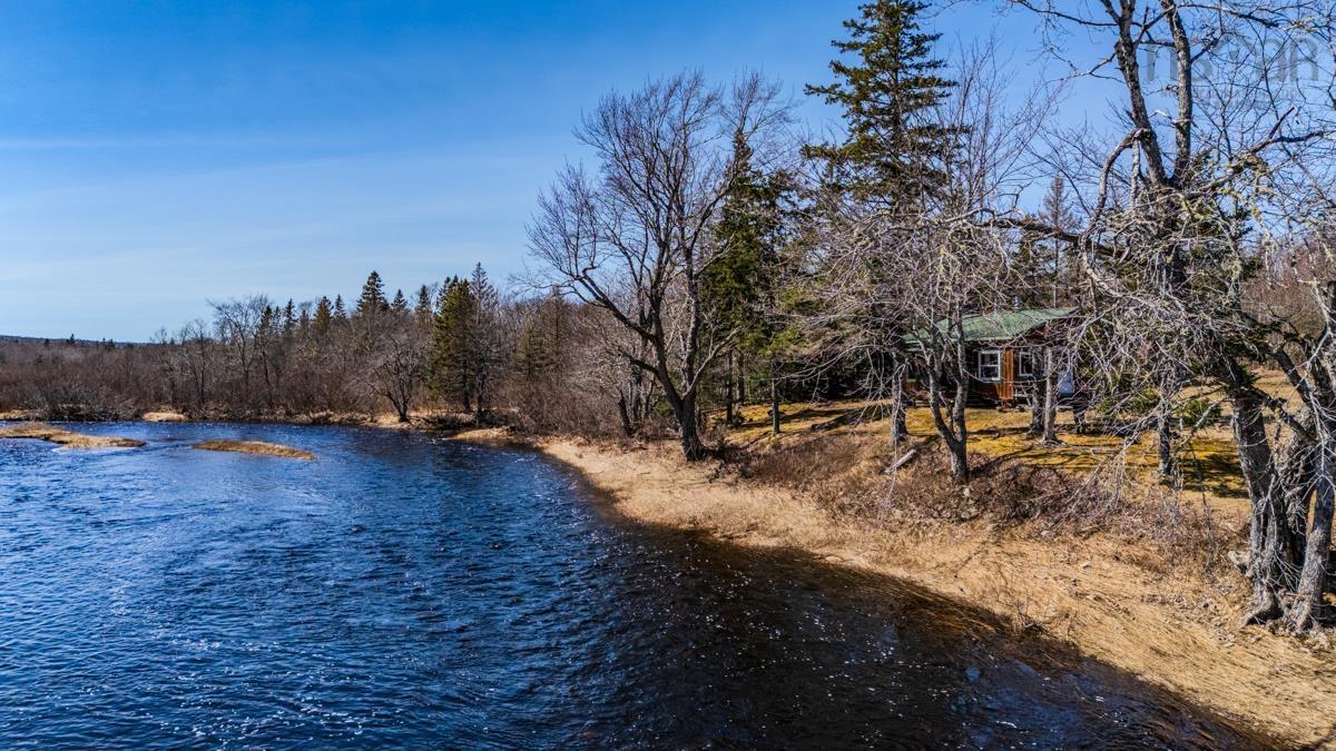$169,900.00: 215 MacIntosh Road, Caledonia