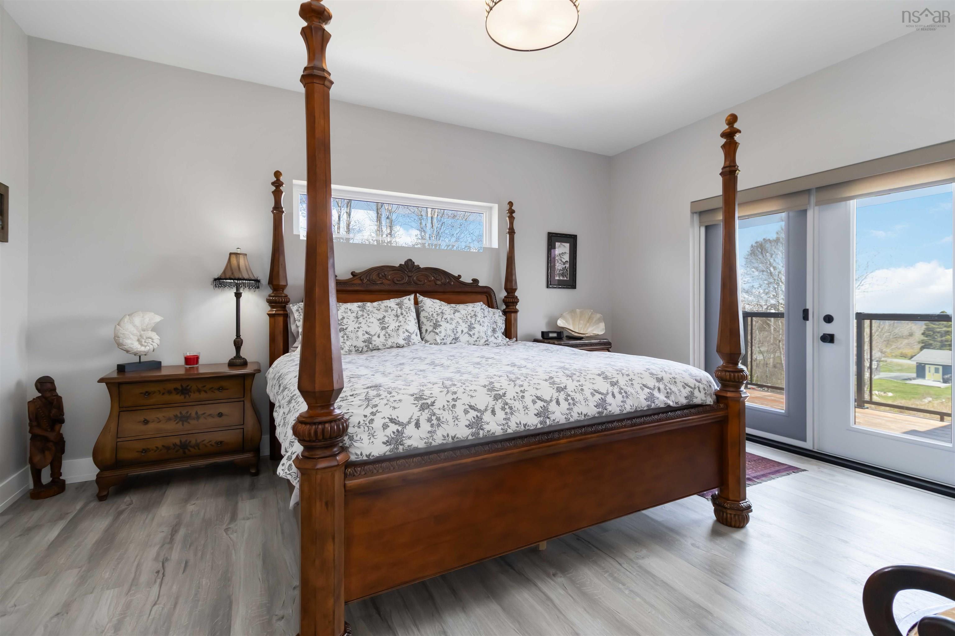 $875,000.00: 31 Old Ice Road, Moose Harbour