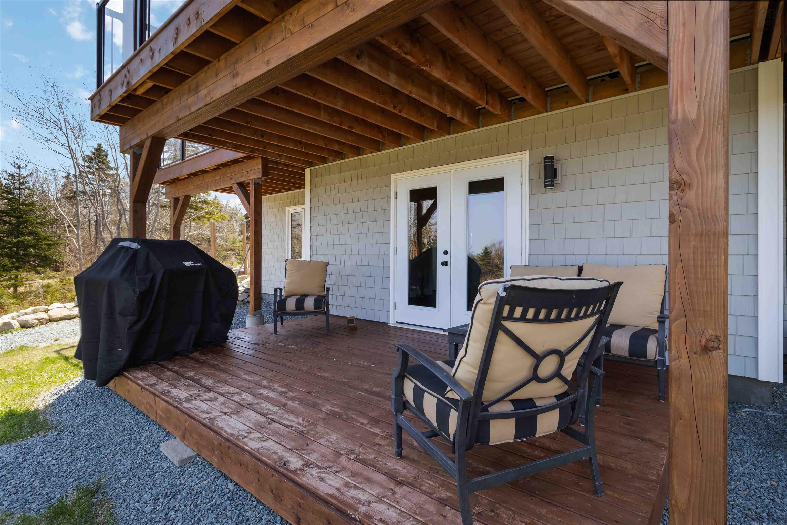 $875,000.00: 31 Old Ice Road, Moose Harbour