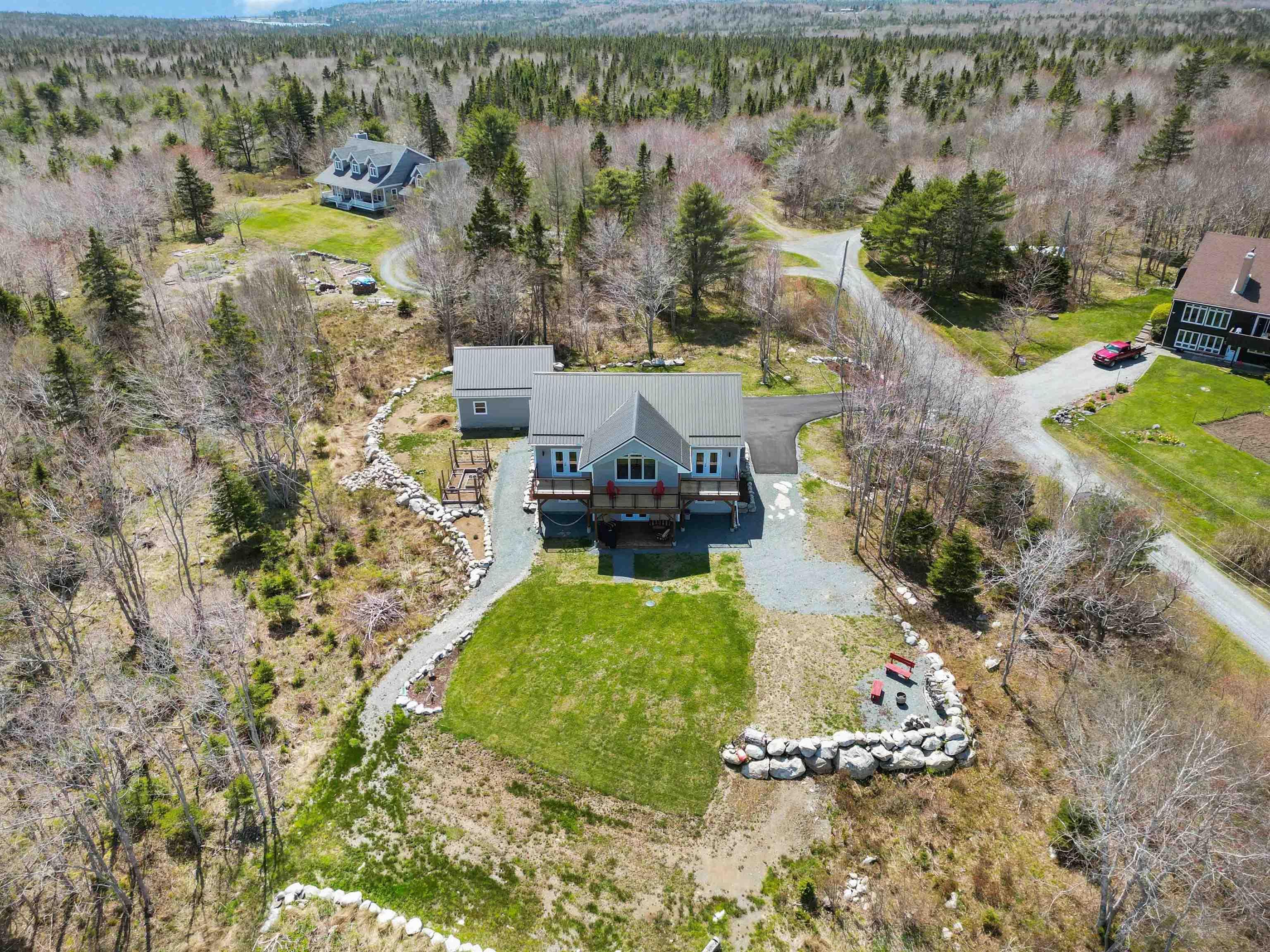 $875,000.00: 31 Old Ice Road, Moose Harbour