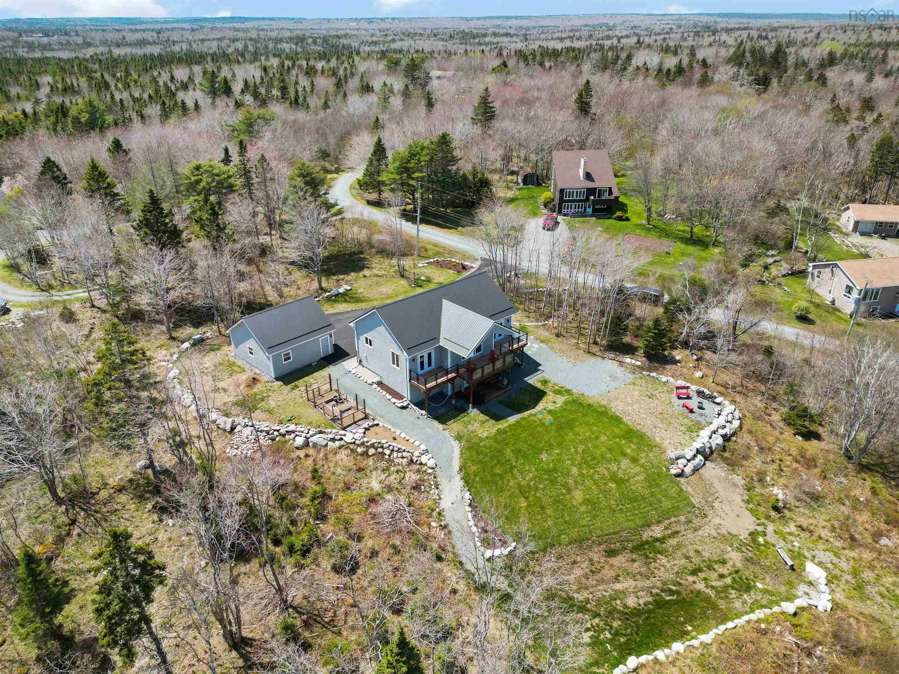 $875,000.00: 31 Old Ice Road, Moose Harbour