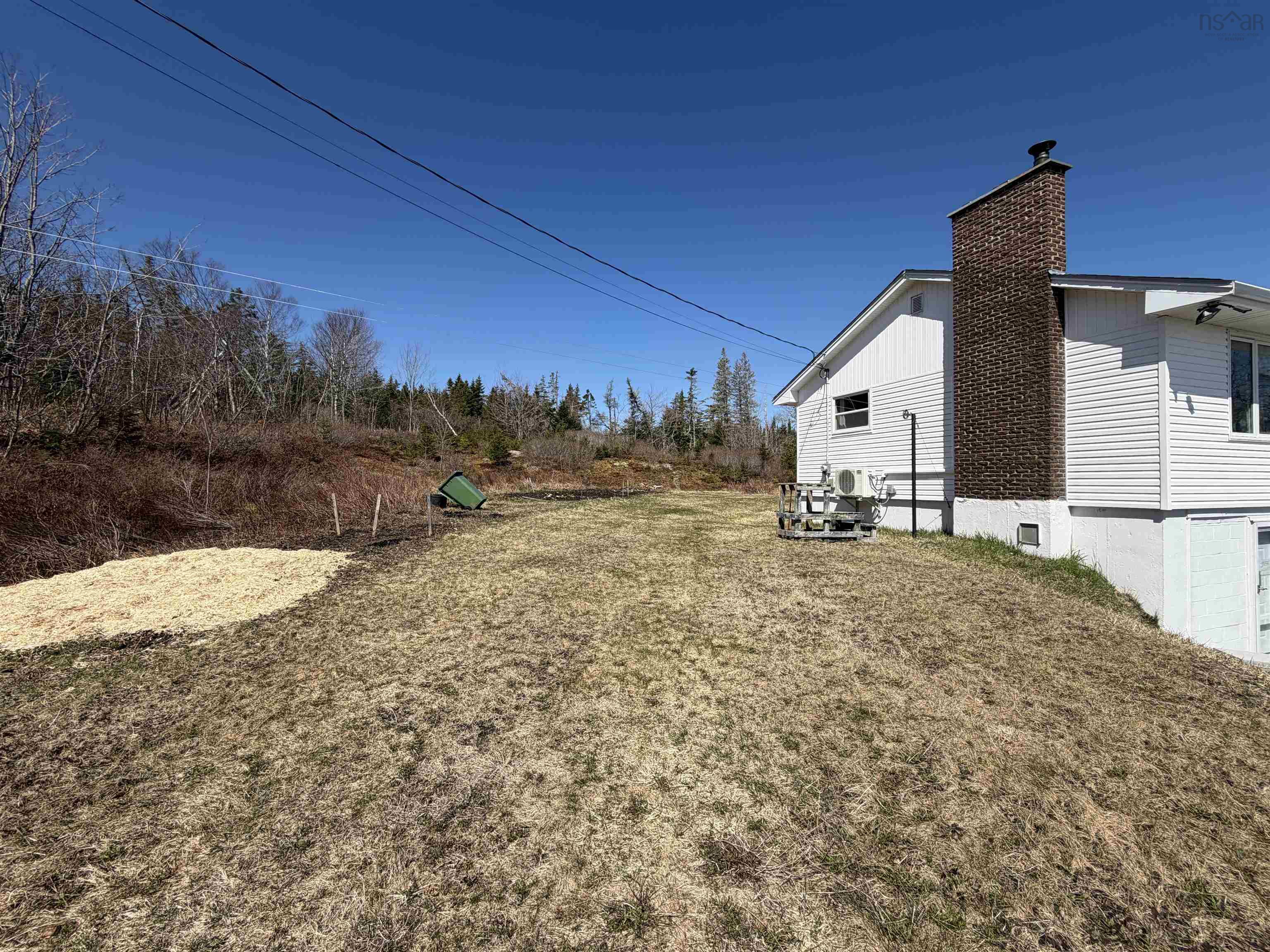 $279,900.00: 28019 Highway 7, Moosehead