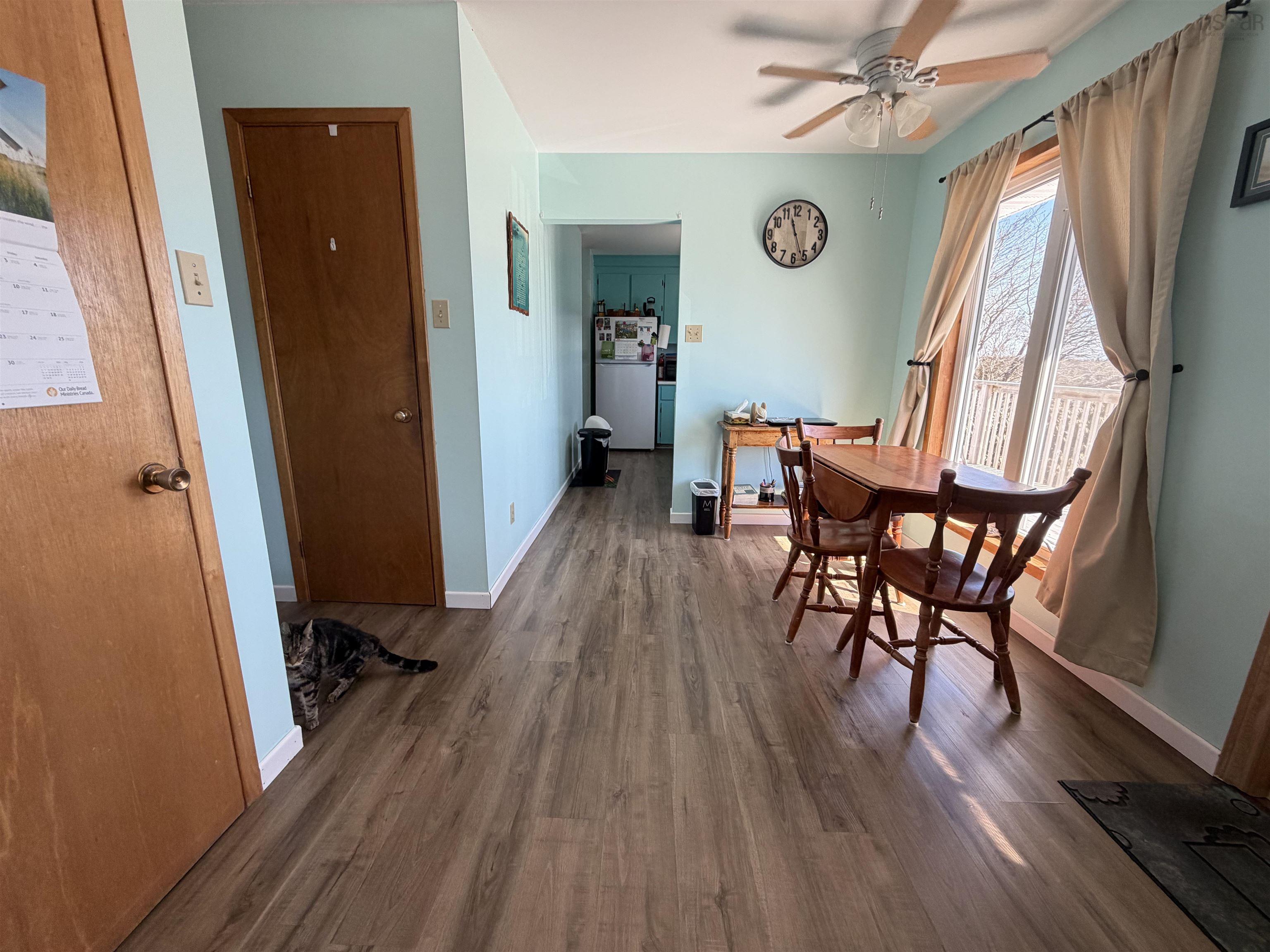 $279,900.00: 28019 Highway 7, Moosehead