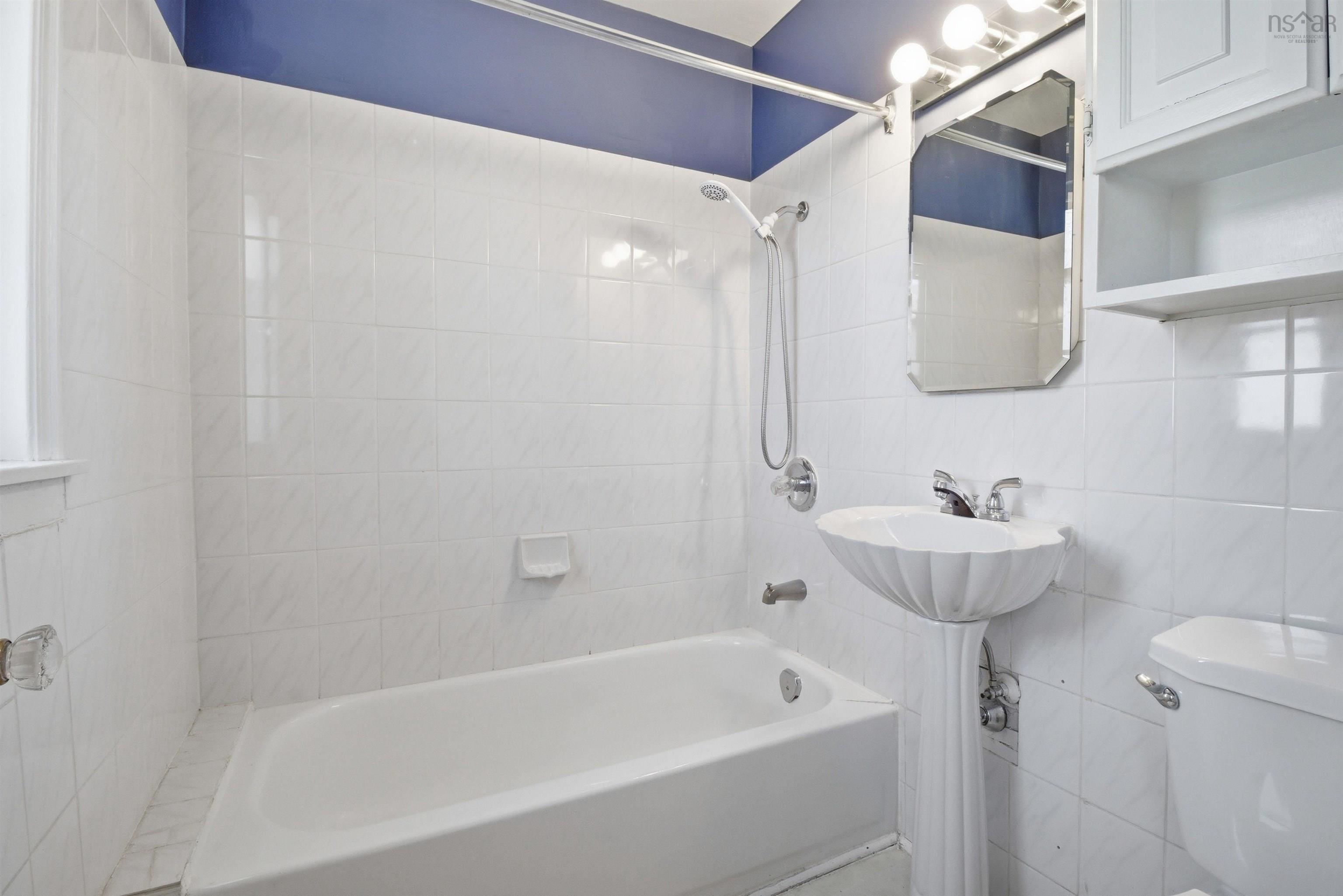 11 Maple Grove Avenue, Timberlea, NS (MLS 202608118)