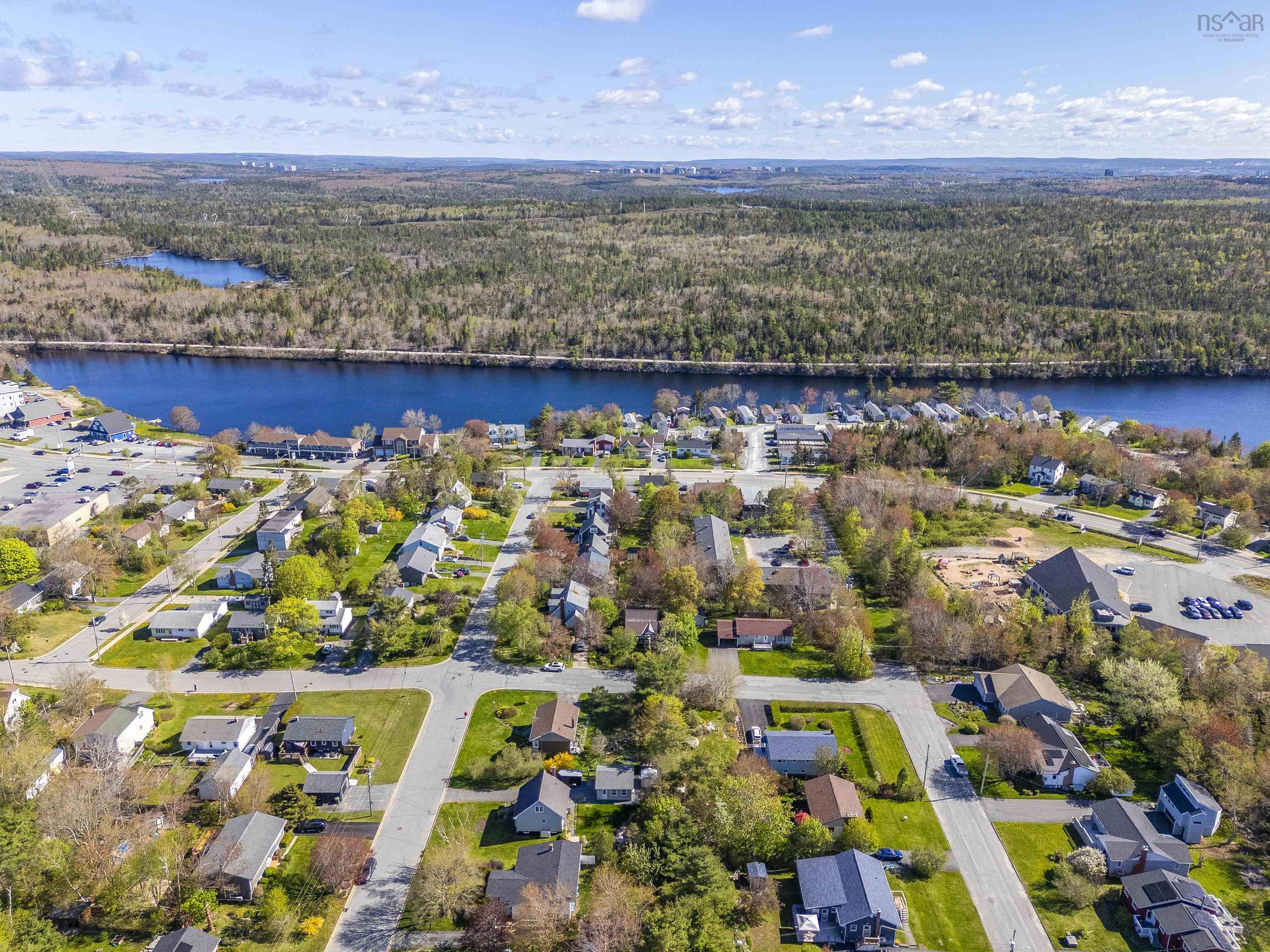 11 Maple Grove Avenue, Timberlea, NS (MLS 202608118)