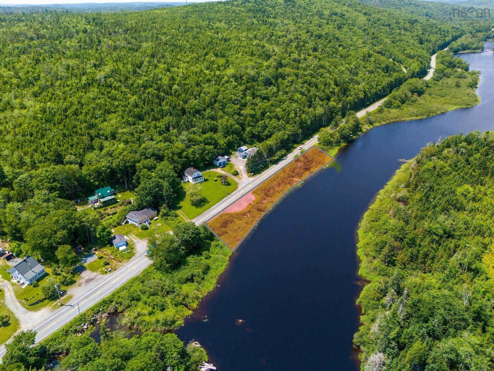 $135,000.00: 501 & 470 Highway 357, Musquodoboit Harbour