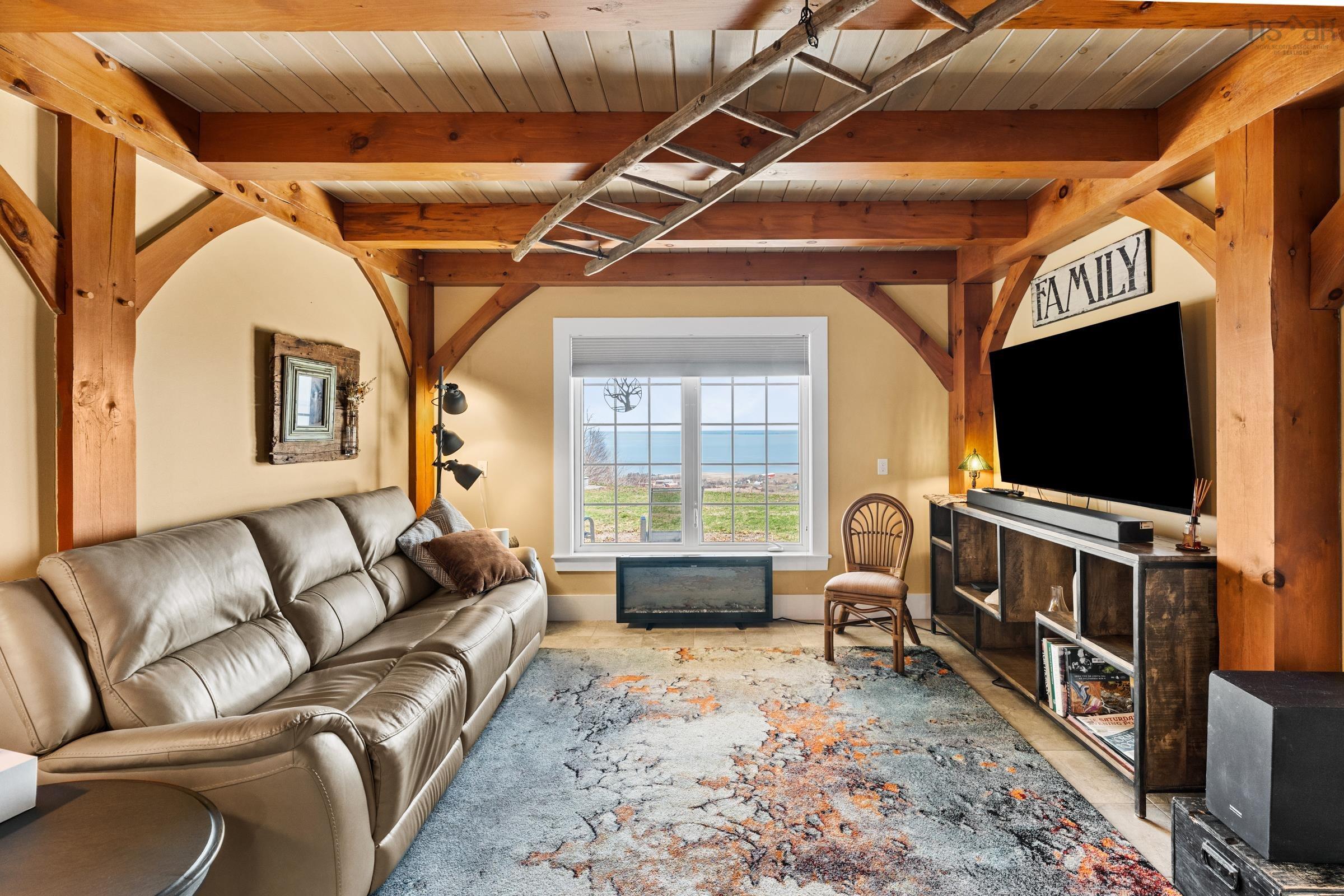 $899,900.00: 4004 Highway 358, South Scots Bay