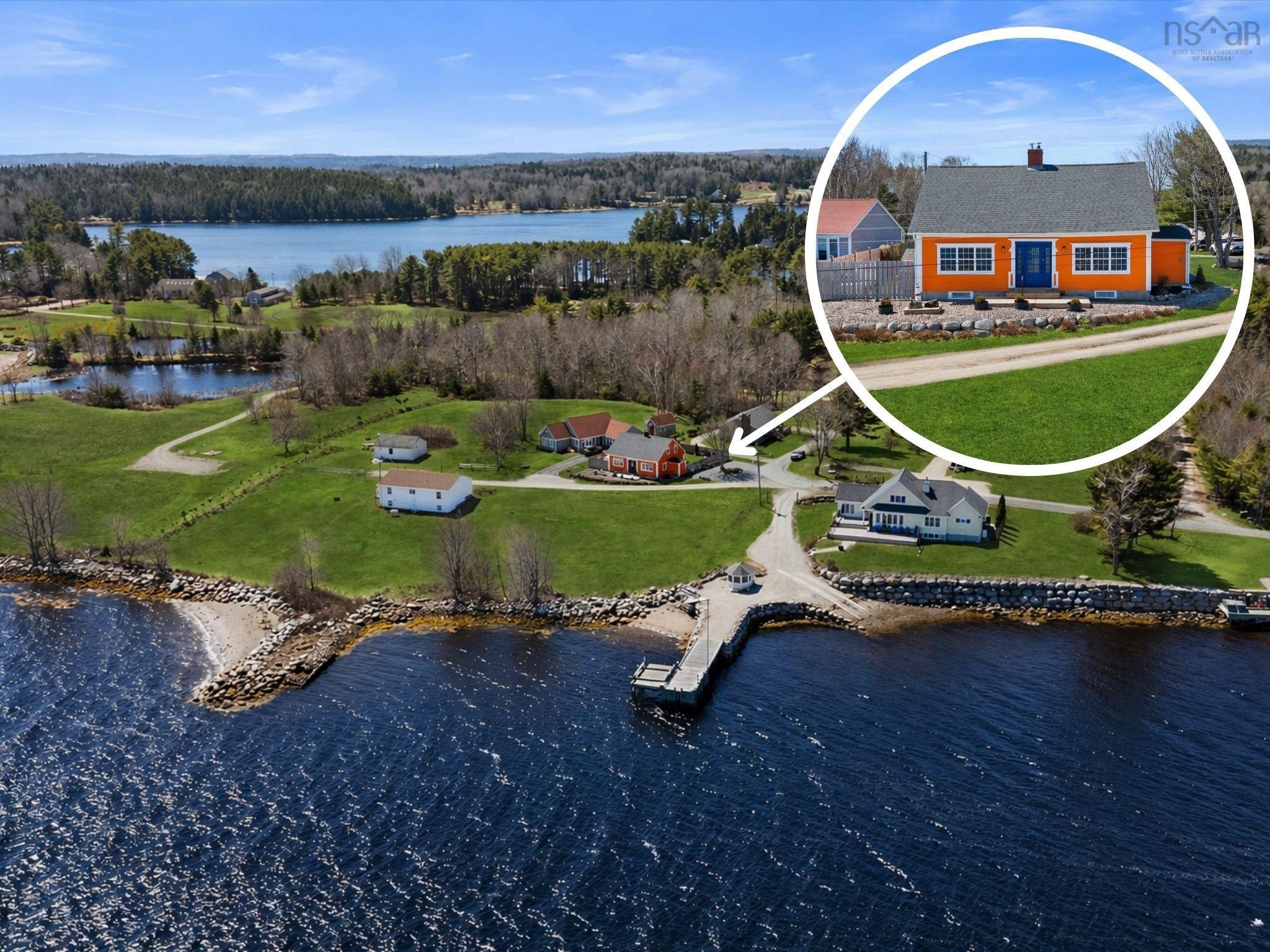 $699,900.00: 286 Silver Point Road, Martins River