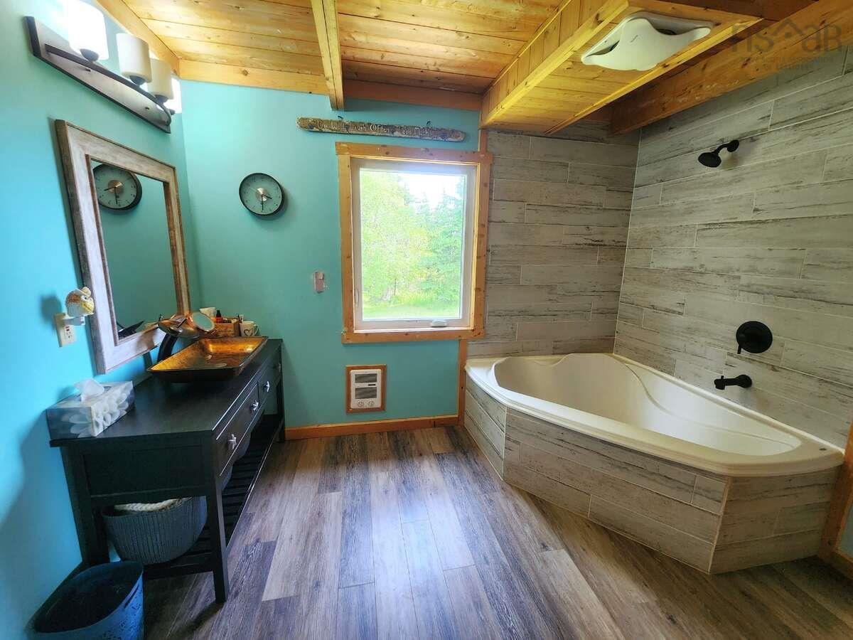 $639,000.00: 56 Johnny Ben