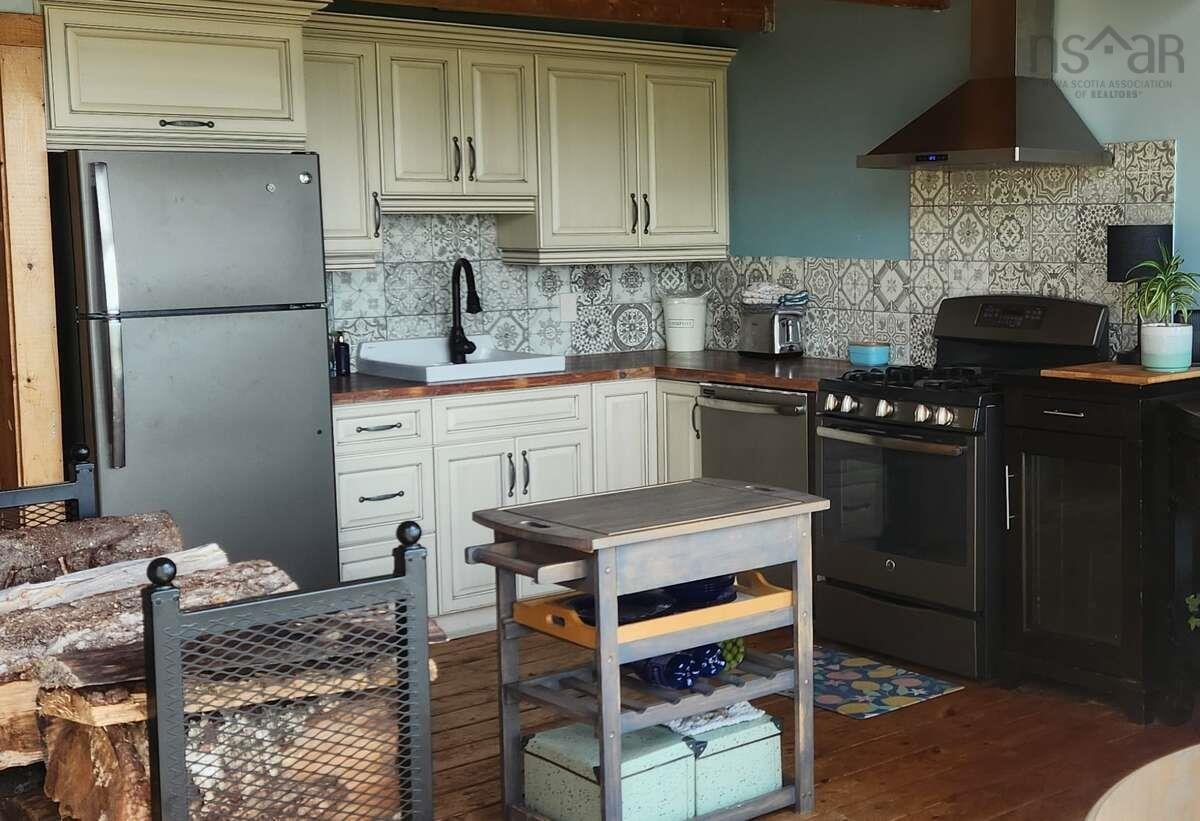 $639,000.00: 56 Johnny Ben