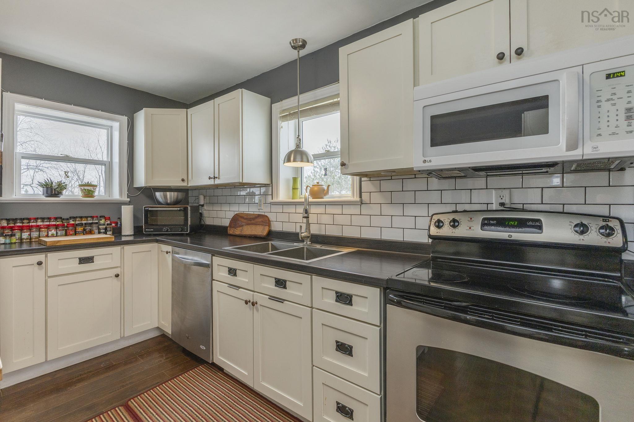 $337,500.00: 1946 West Street, Westville