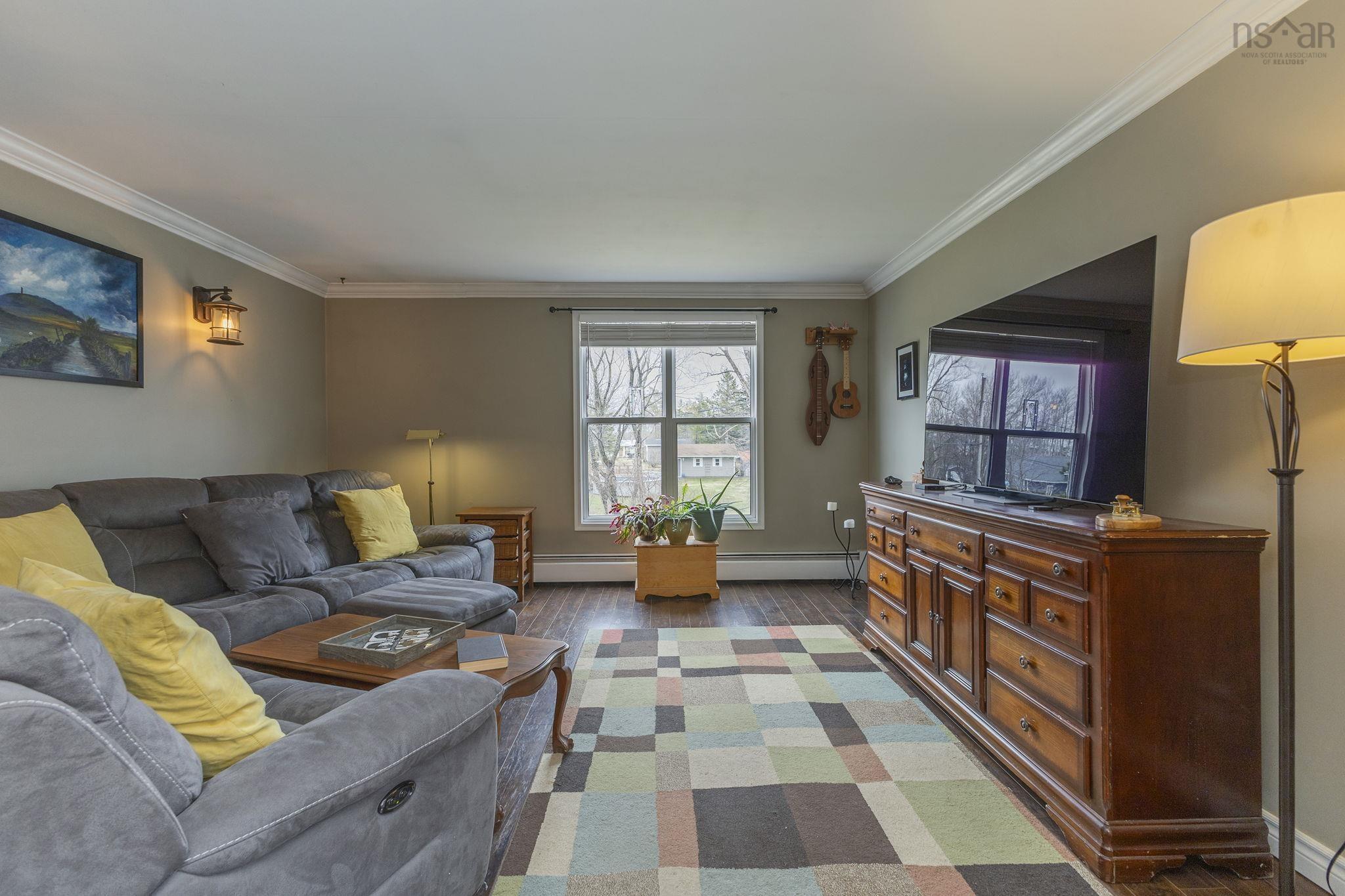 $337,500.00: 1946 West Street, Westville