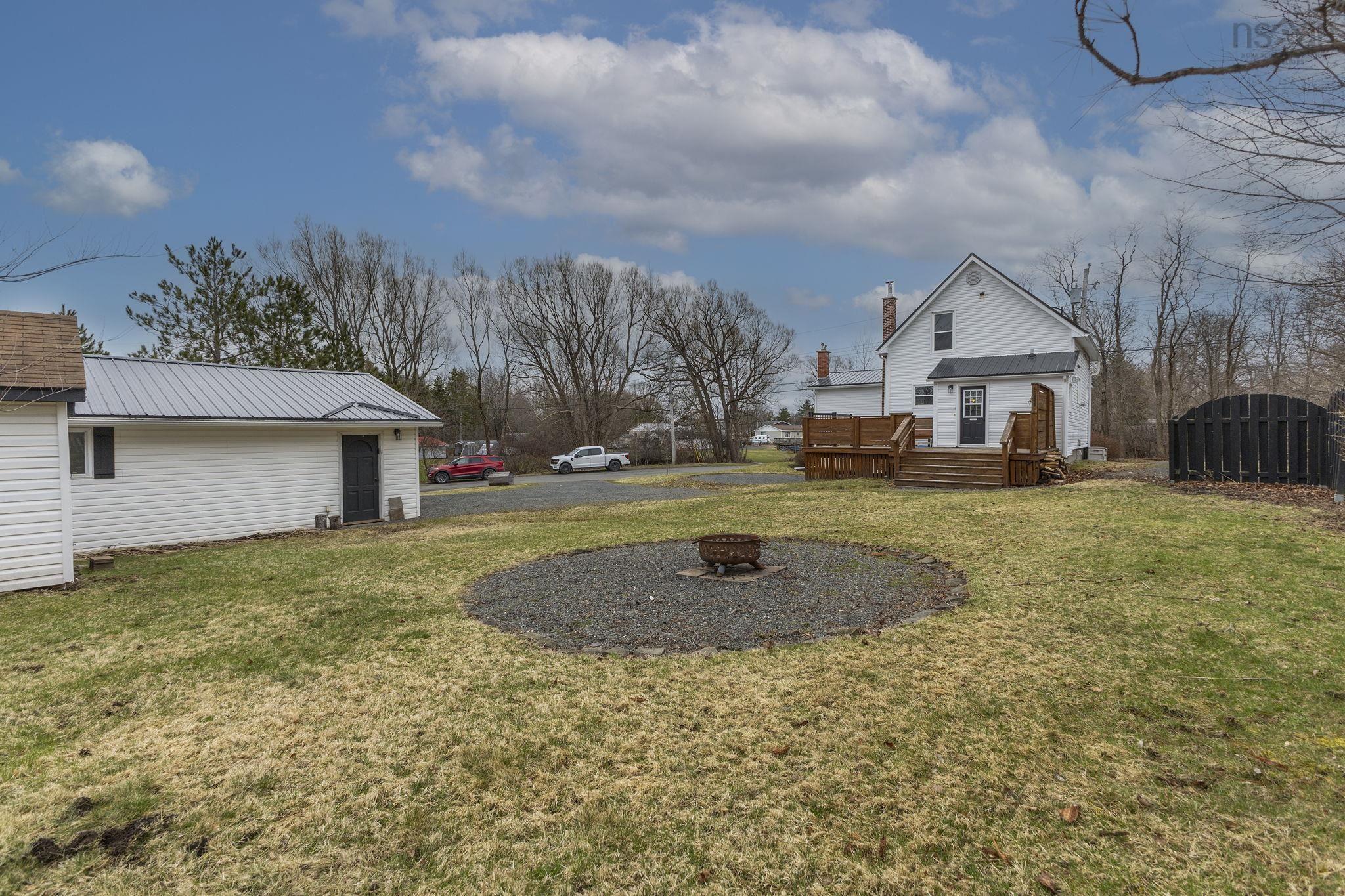 $337,500.00: 1946 West Street, Westville