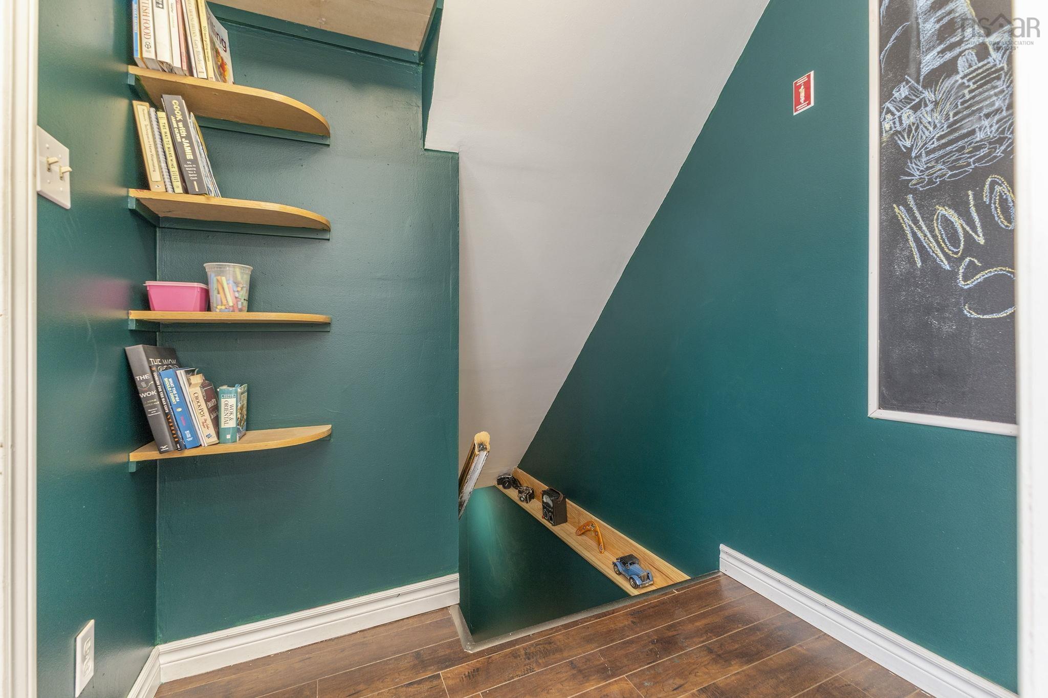 $337,500.00: 1946 West Street, Westville