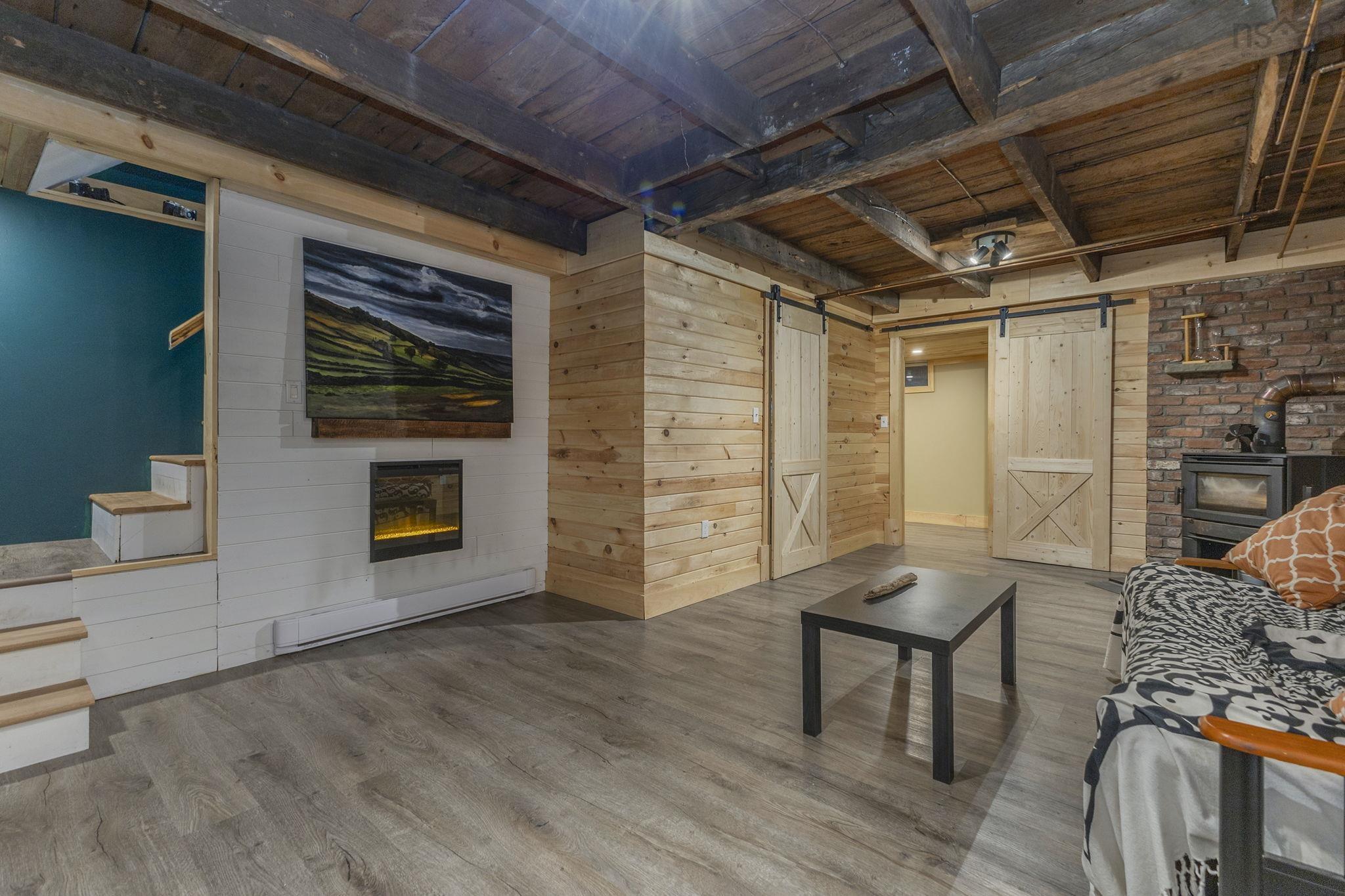 $337,500.00: 1946 West Street, Westville