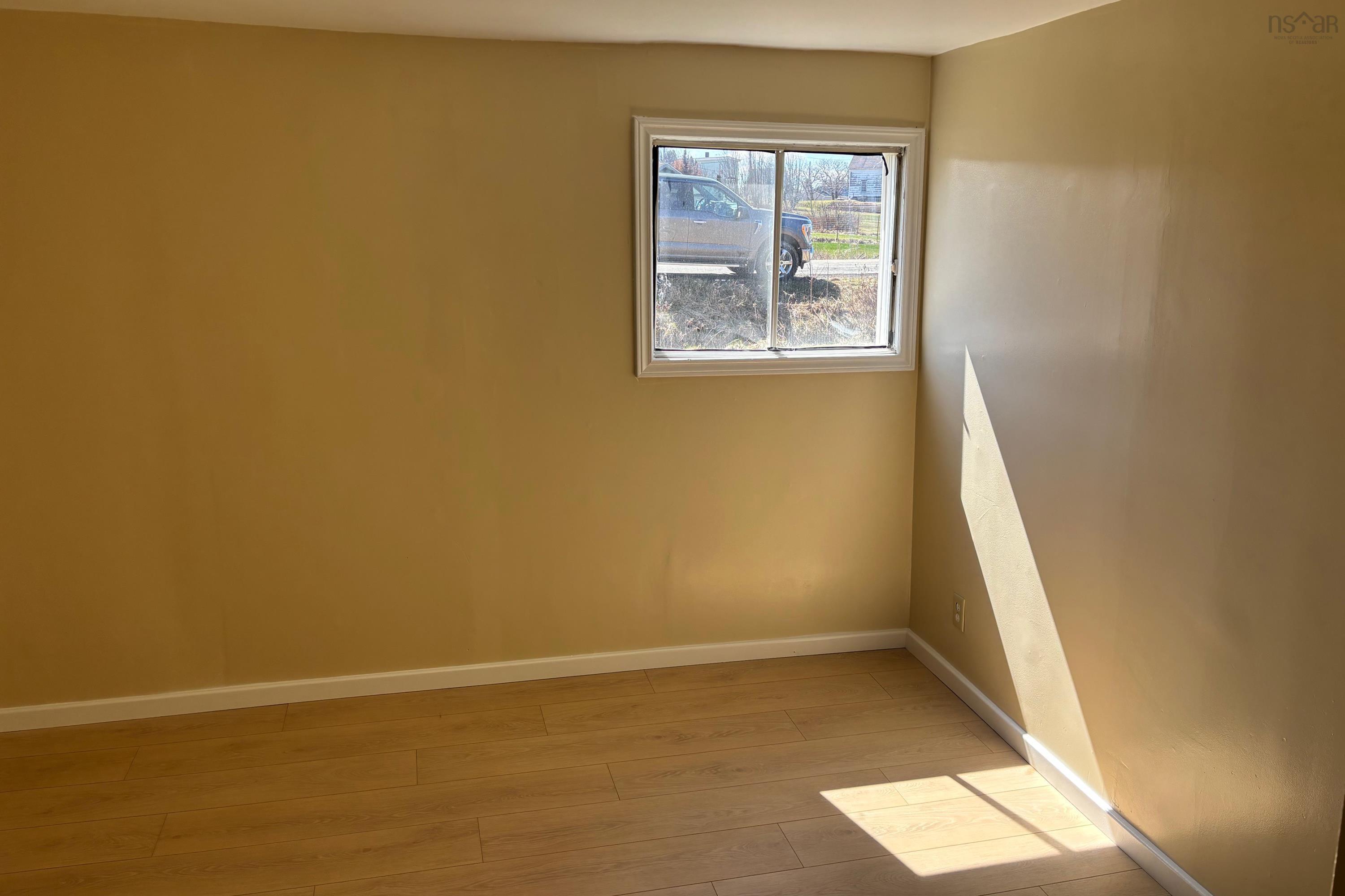 $84,900.00: 71 Pit Road, Joggins