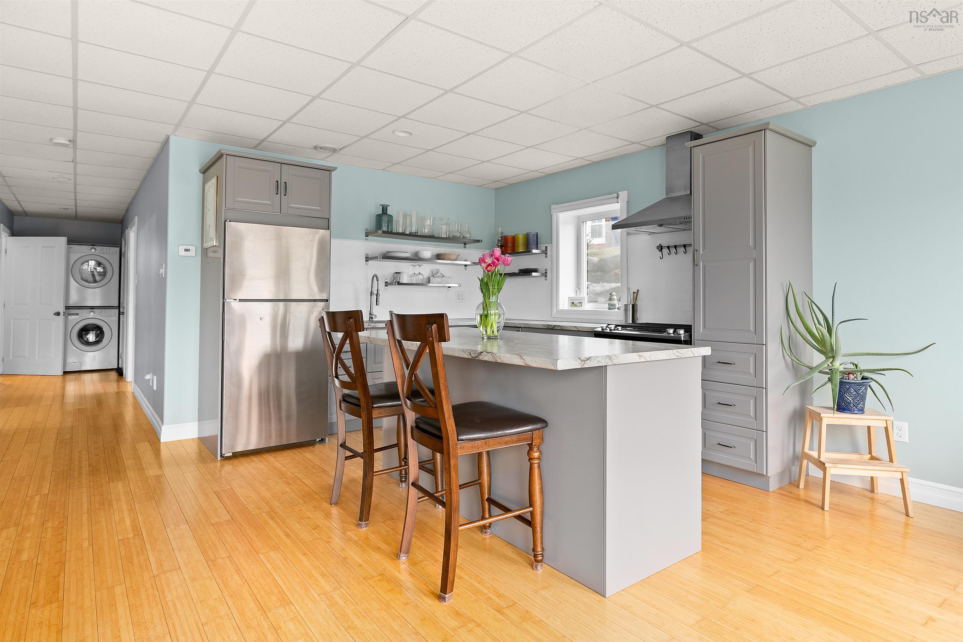 $690,000.00: 11 East River Point Road, East River Point