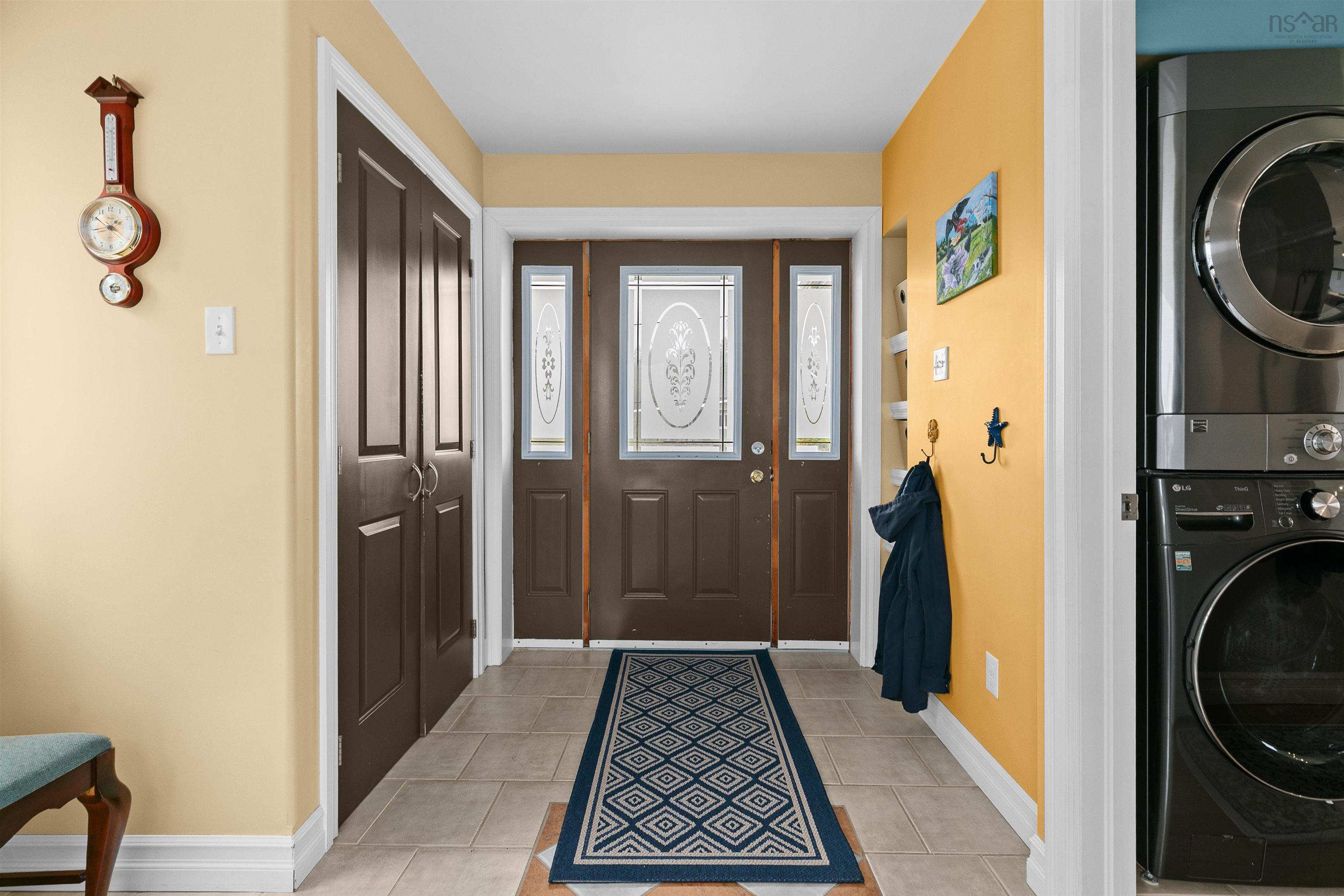 $690,000.00: 11 East River Point Road, East River Point