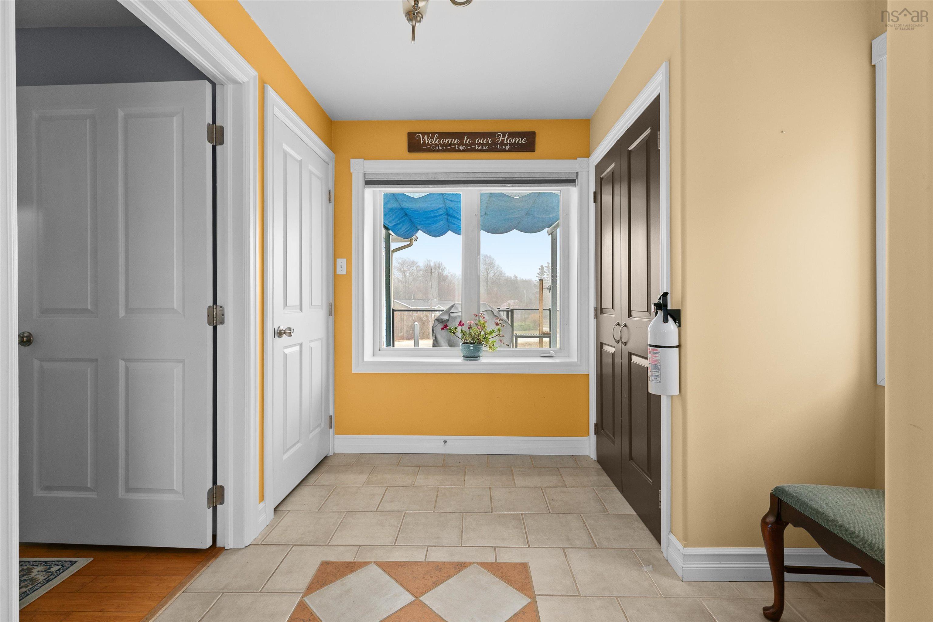 $690,000.00: 11 East River Point Road, East River Point