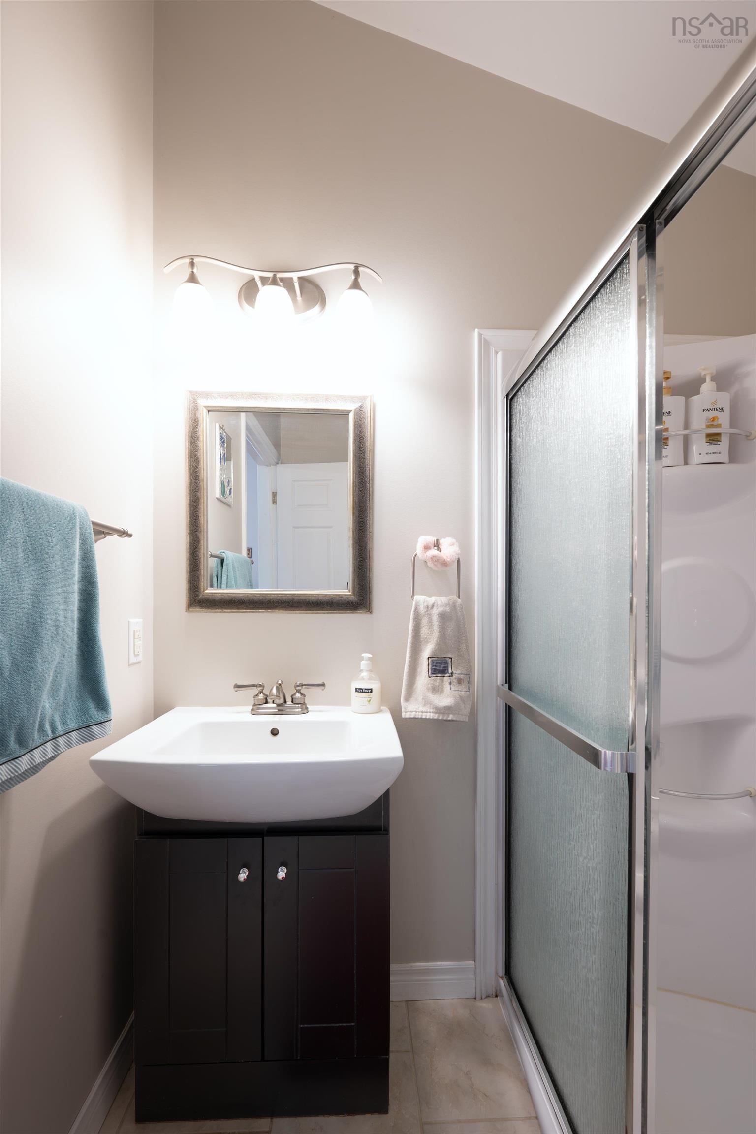 $674,900.00: 23 Juniper Lane, Upper Lakeville